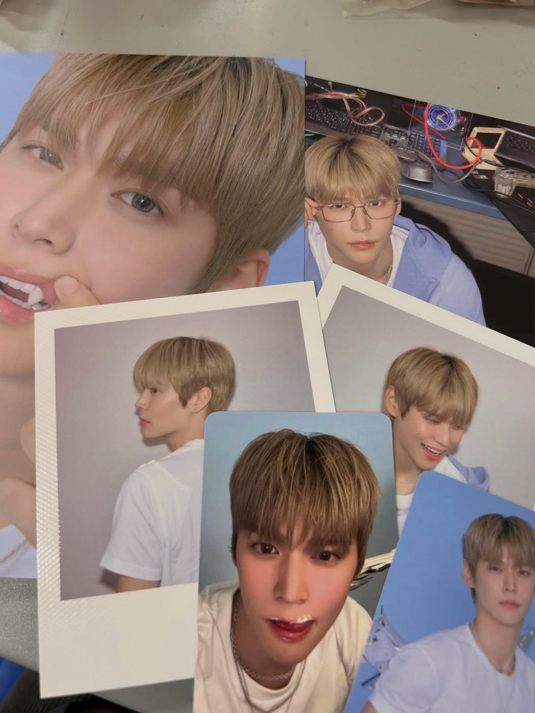 EUNSEOK年曆後續照片組