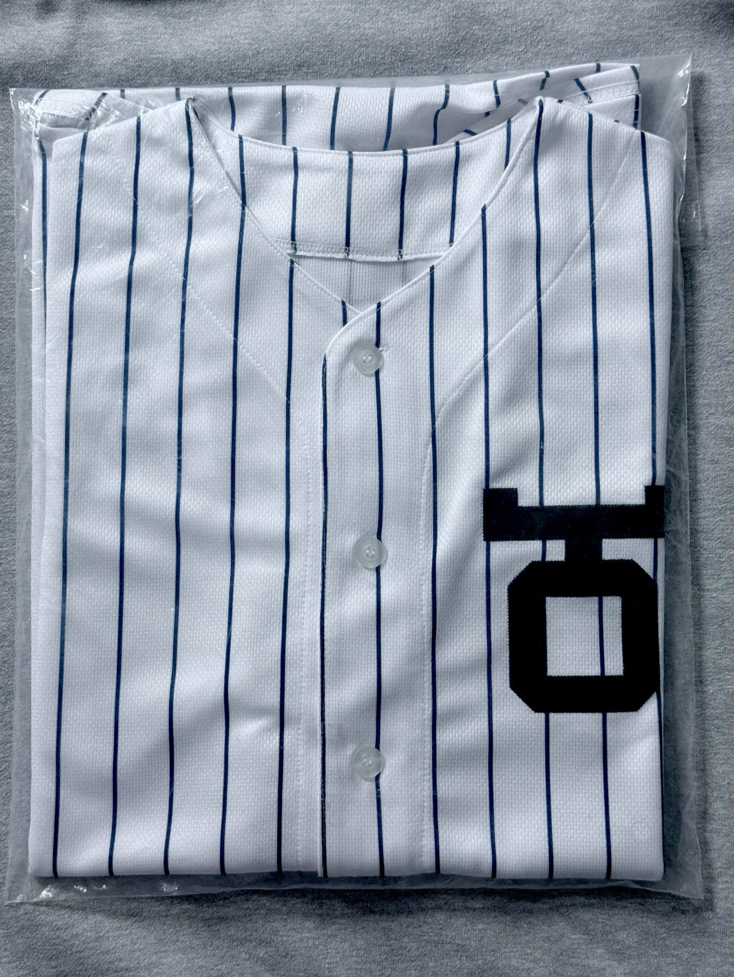 GISELLE 全新棒球服