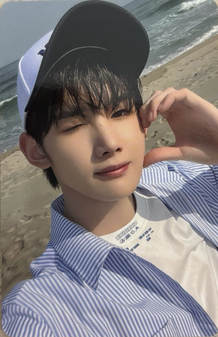 海邊wink臉頰愛心