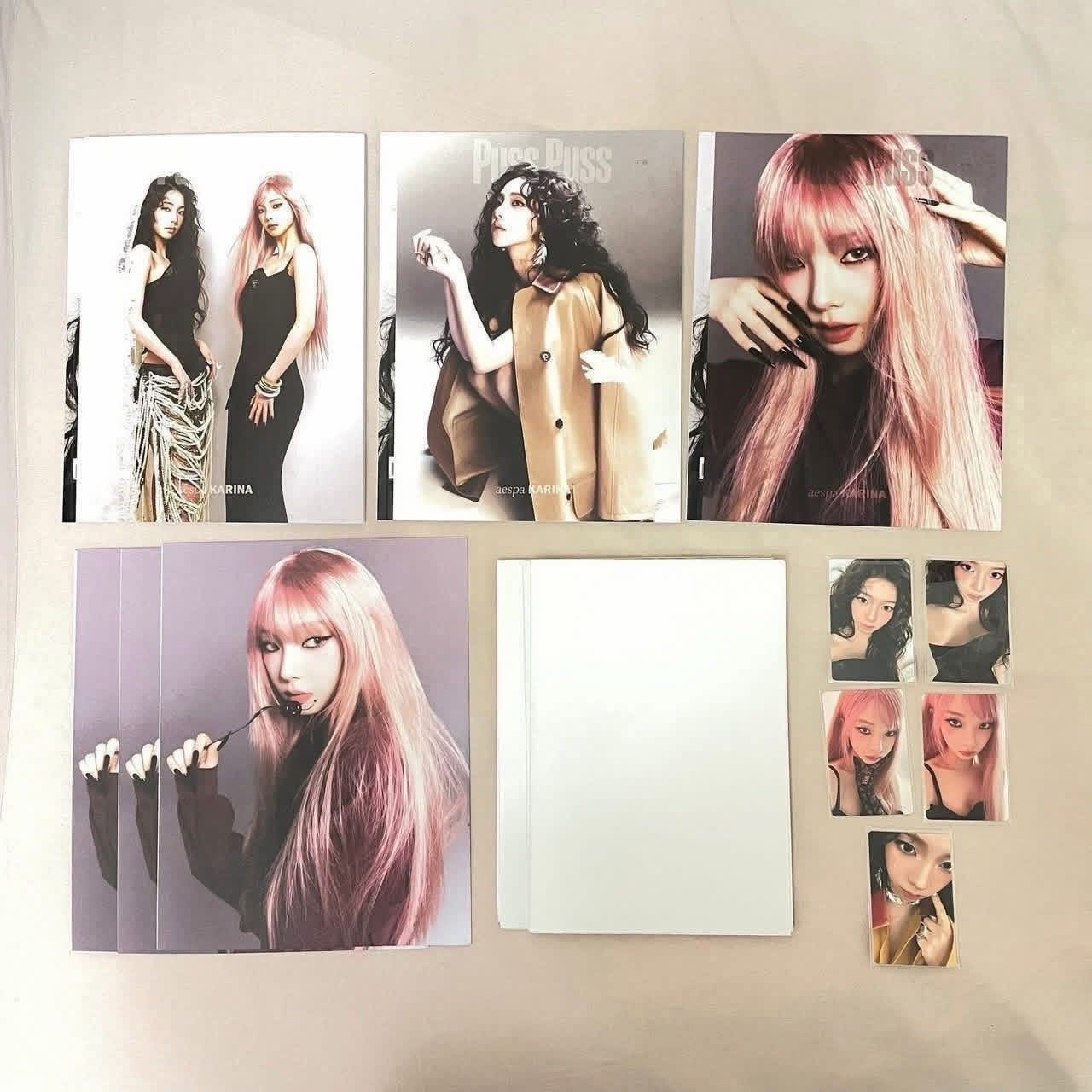 PUSS PUSS 柚雜誌 KARINA 海報小卡