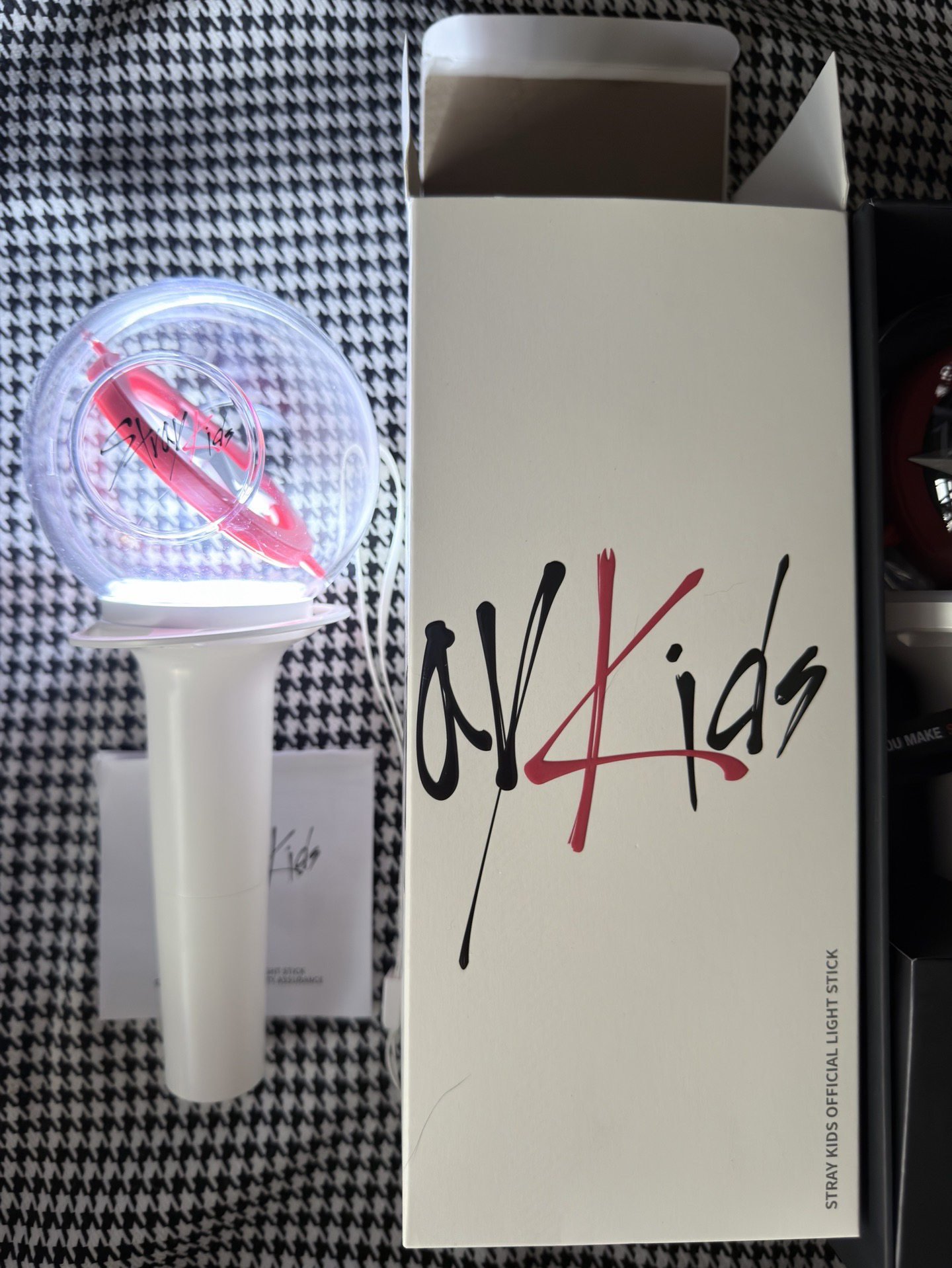 （現貨兩支一起出 一日內寄出）stray kids 一代+二代手燈 應援棒