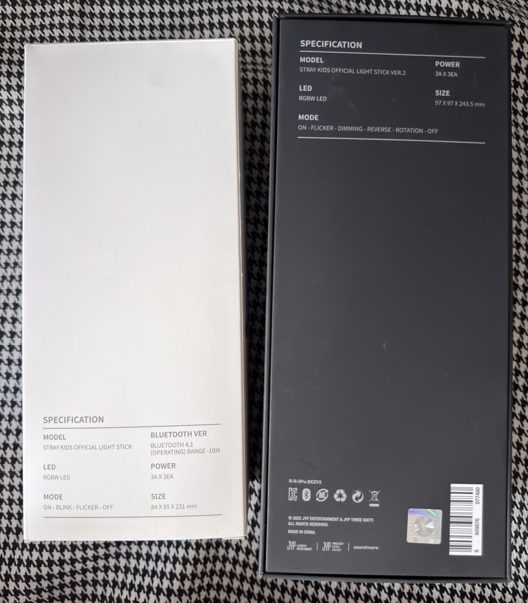 （現貨兩支一起出 一日內寄出）stray kids 一代+二代手燈 應援棒