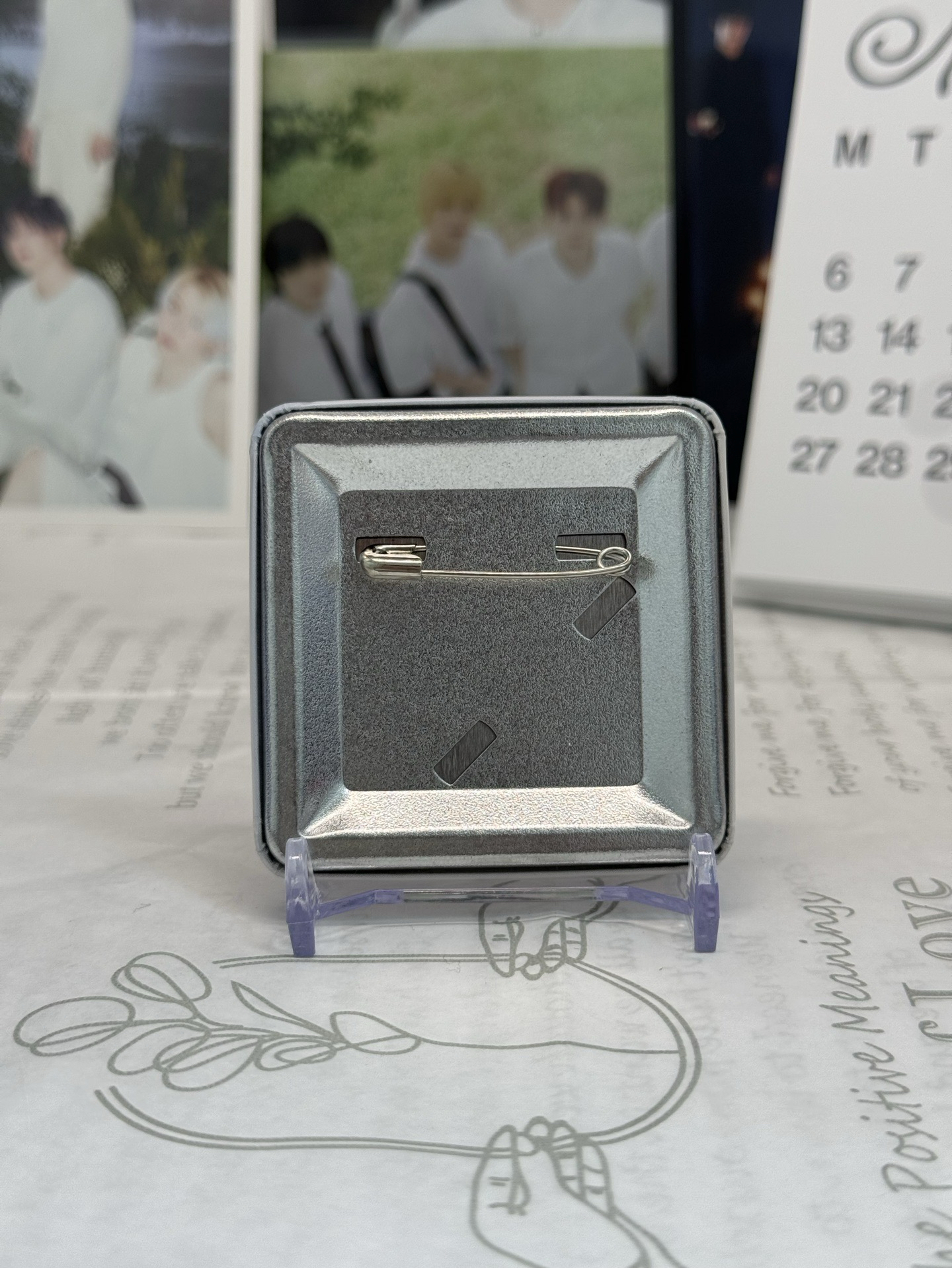 TXT 休寧凱 Museum 24日咖 徽章