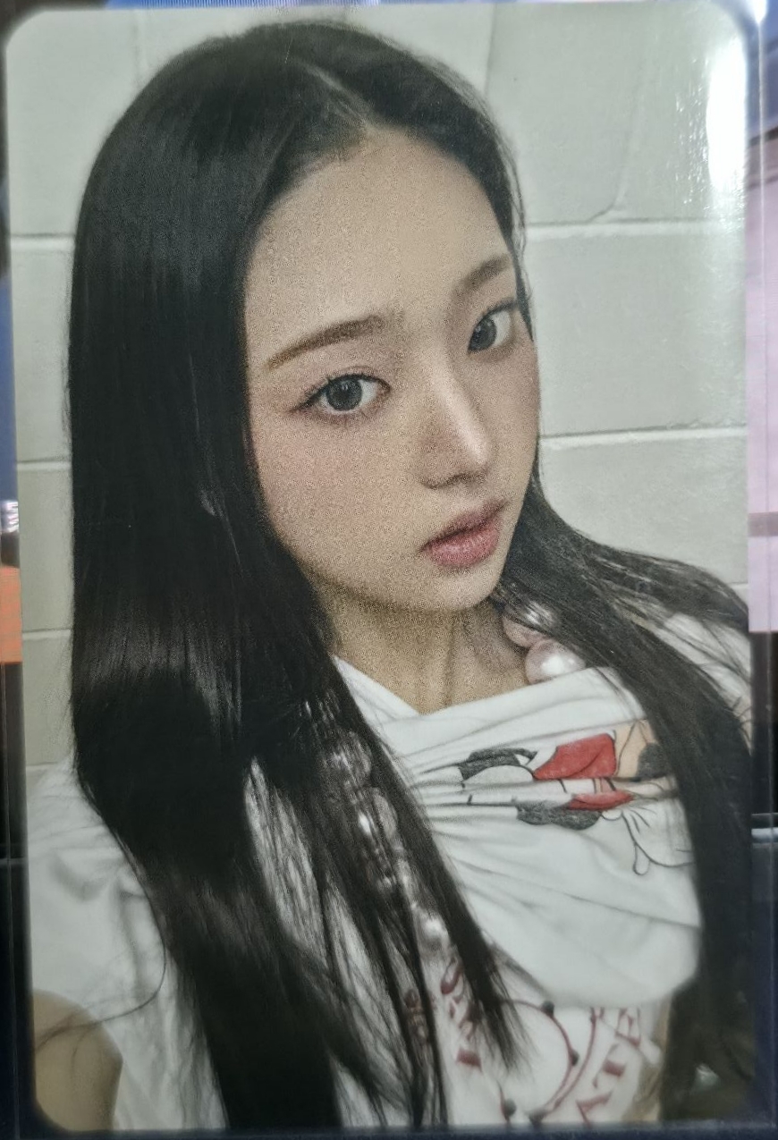 sw旻💙（實體較白淨）