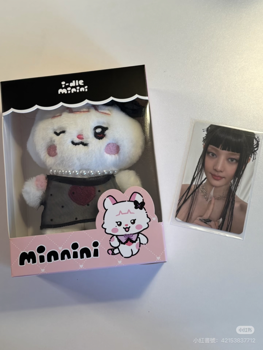 迷八妮盒娃未拆