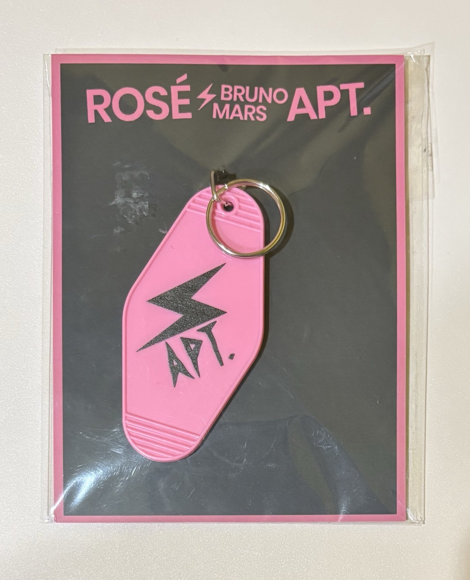 rosie快閃 APT⚡️鑰匙圈（含小卡）