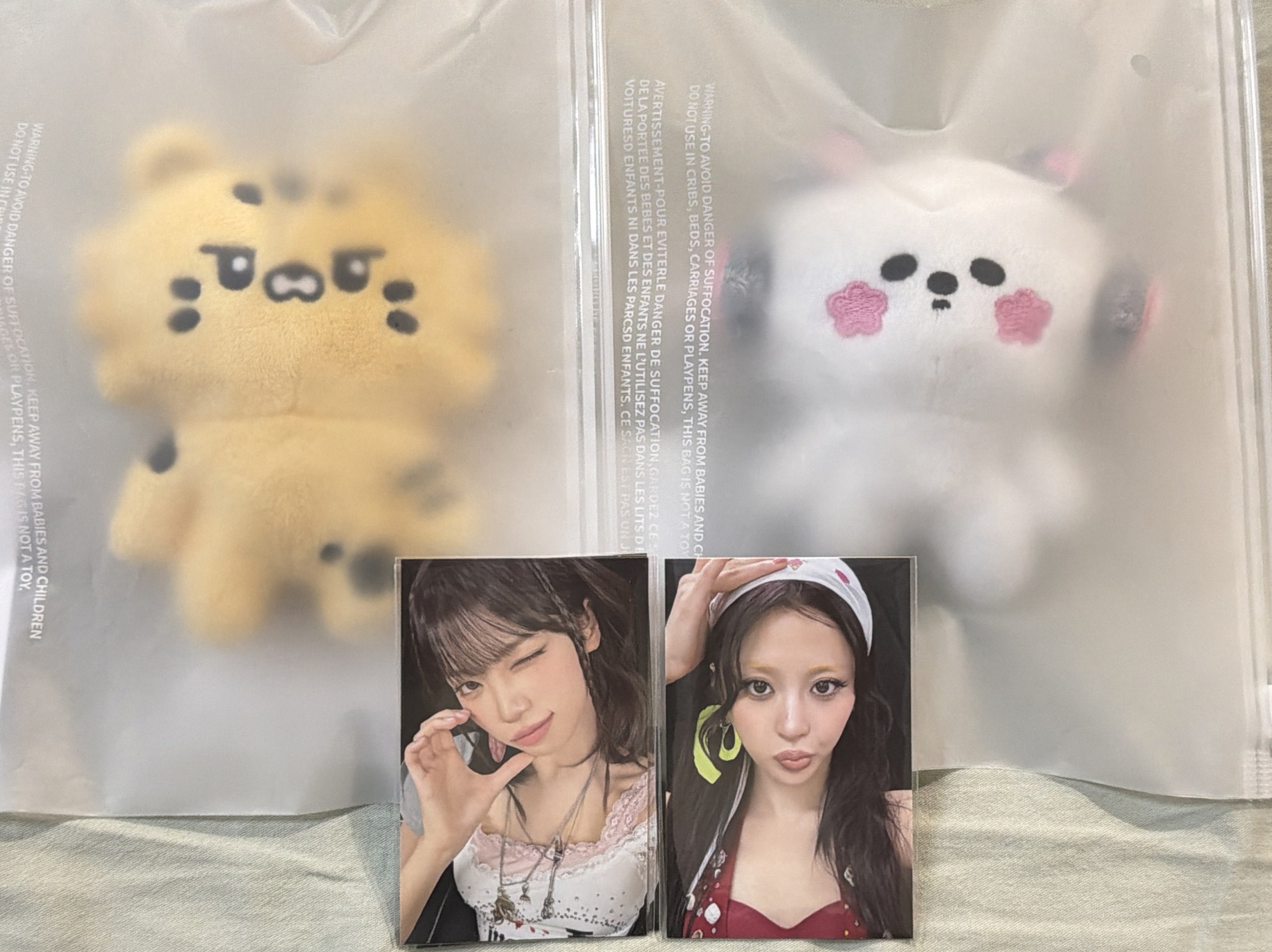 LE SSERAFIM 快閃店 POP-UP 周邊 世巡 娃娃 滿額卡