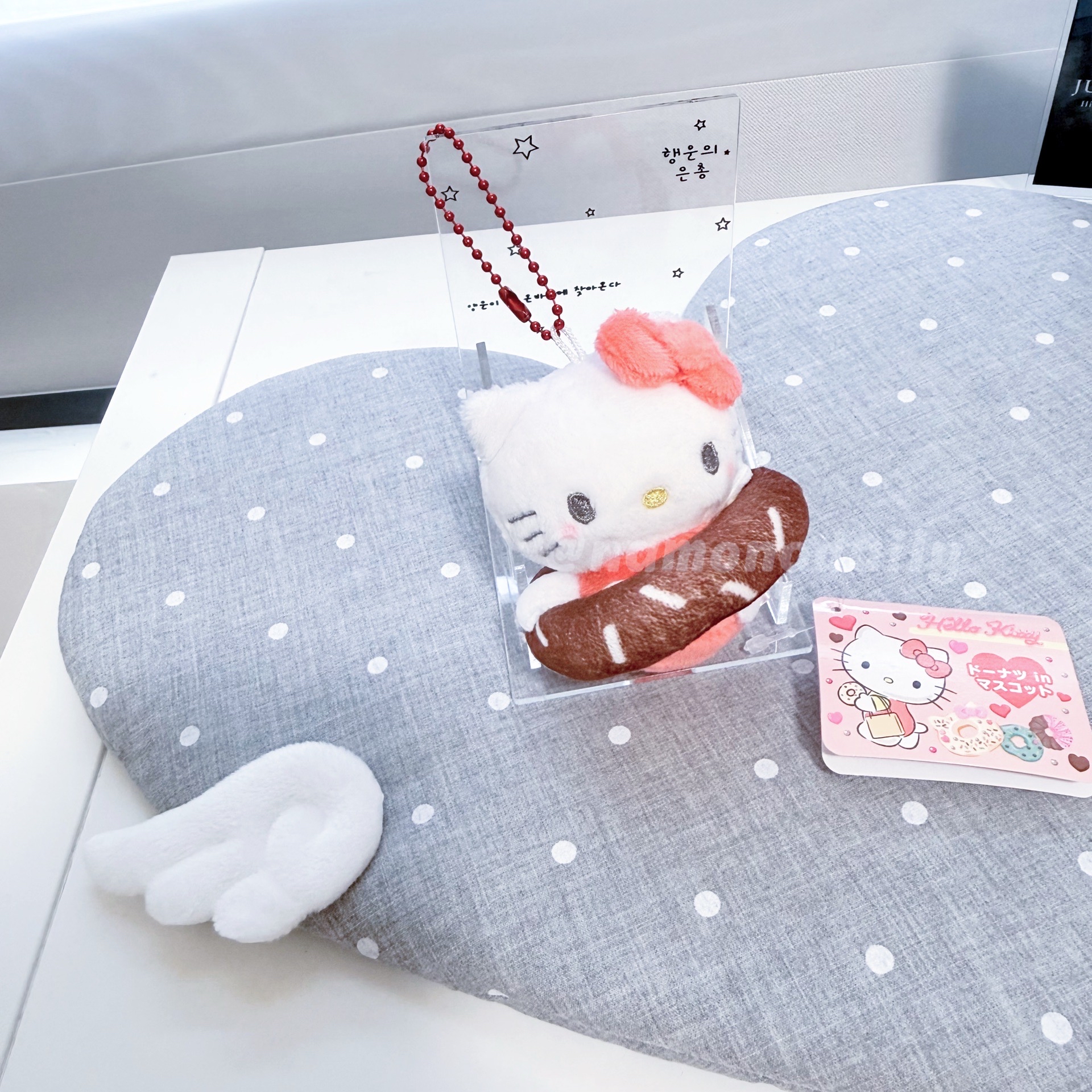 𝜗𝜚˚⋆三麗鷗甜甜圈系列毛絨吊飾 Hello Kitty 🍩