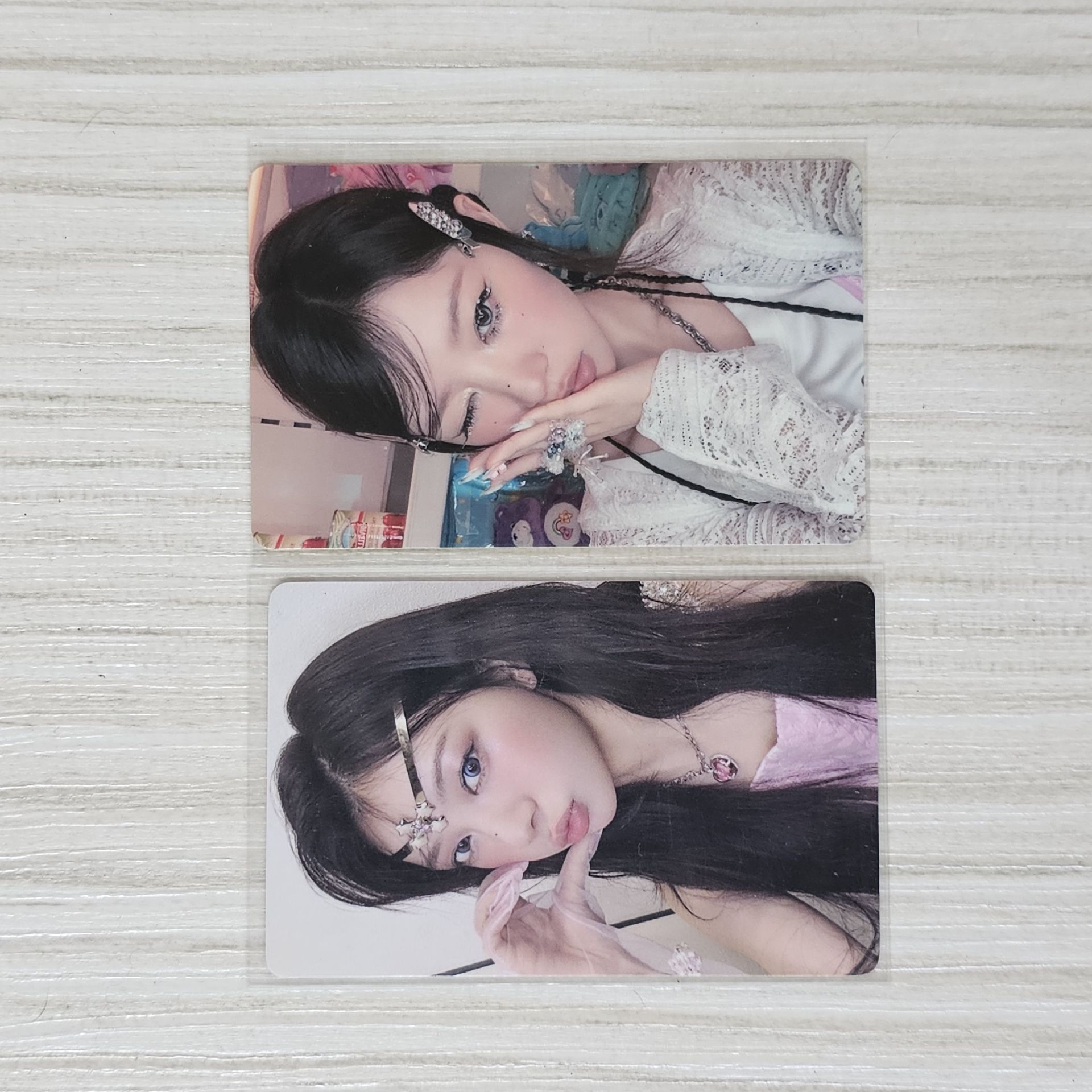 *一元起標活動*ILLIT MOKA兩張 📌一直娛卡況本身就很差 很介意就不要標了🙏🏻