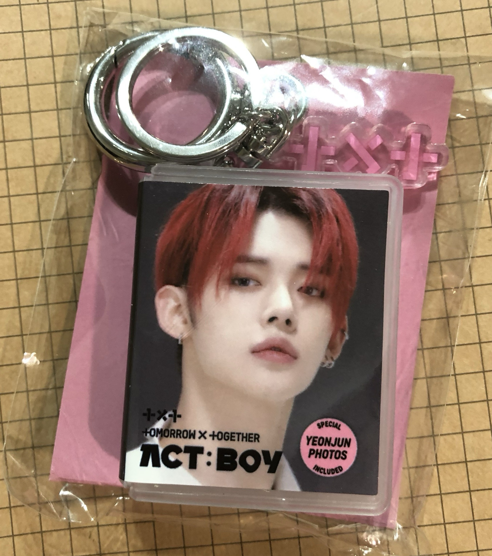 （現貨）特惠慶祝回歸全新未拆MOA CON扭蛋 BOY竣/圭 SHINE圭/凱