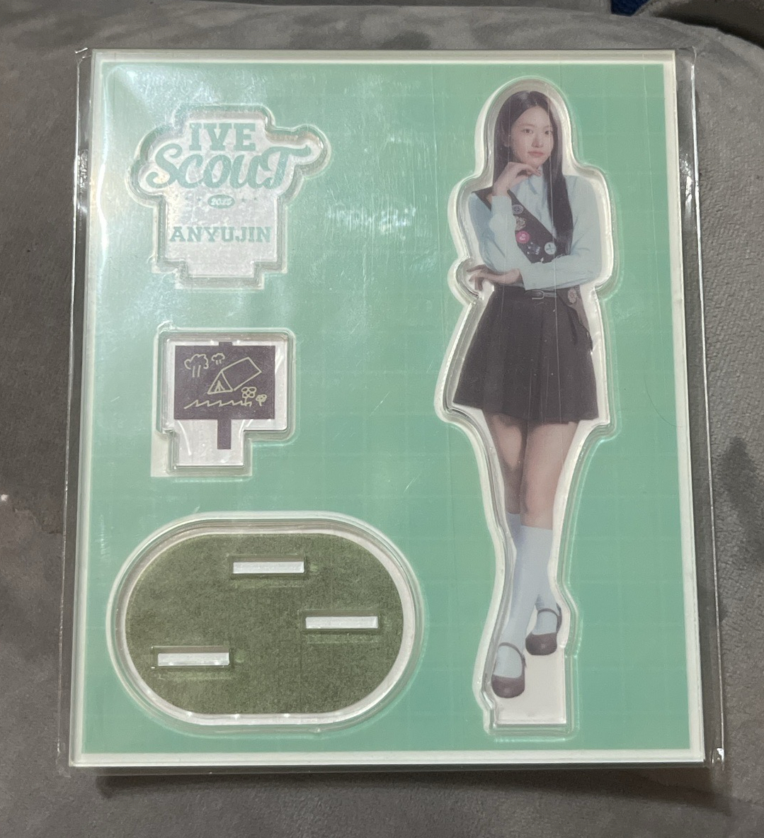 IVE 安兪真 韓場FC立牌