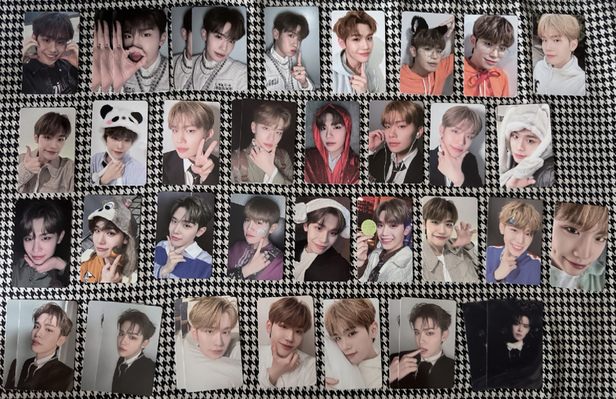 【現貨 手燈+41張太來小卡 一日內寄出】straykids 一代手燈 ZEROBASEONE ZB1 金泰來小卡特典卡