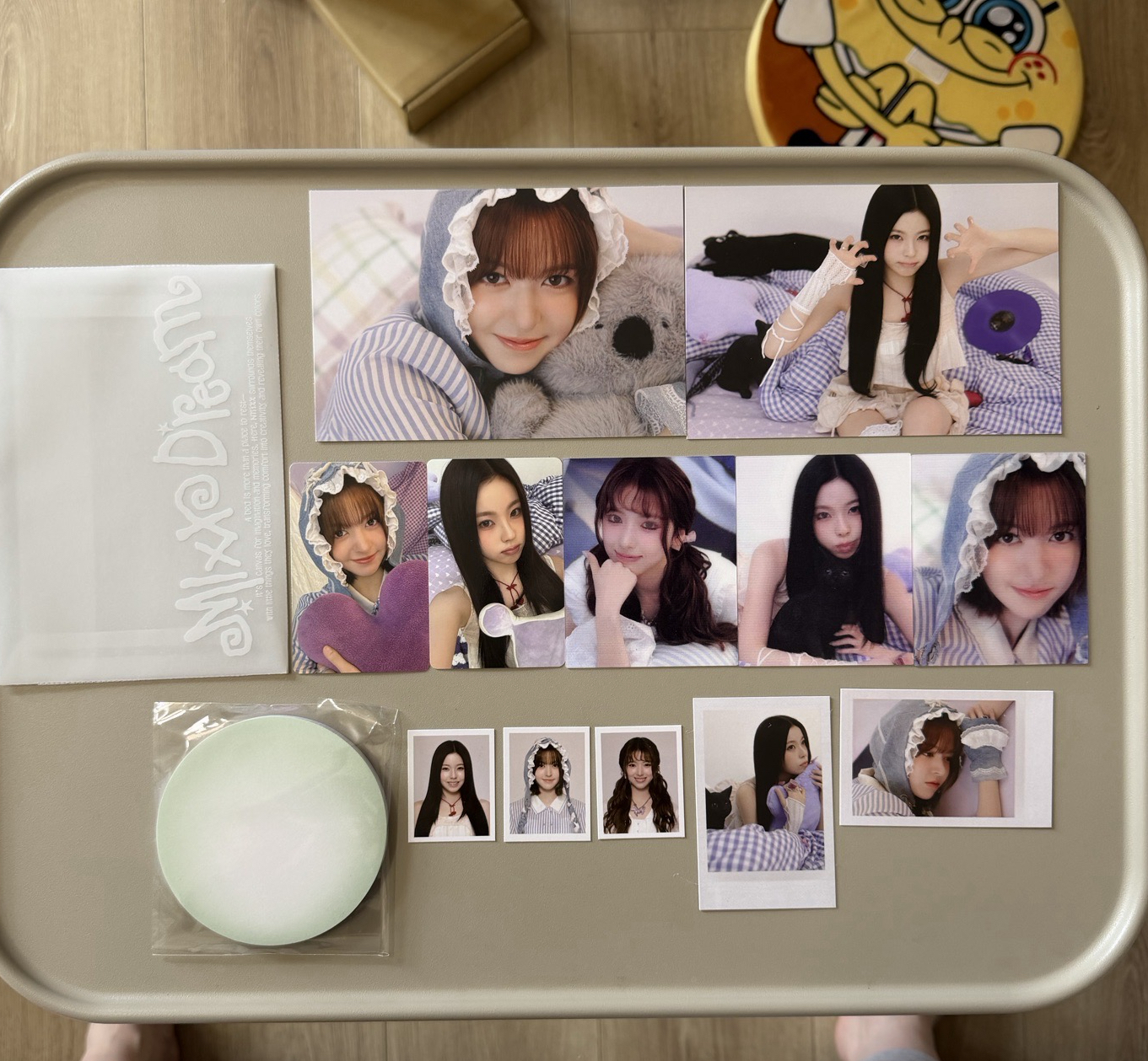 年曆莉圭+友光柵卡證件照+便條紙