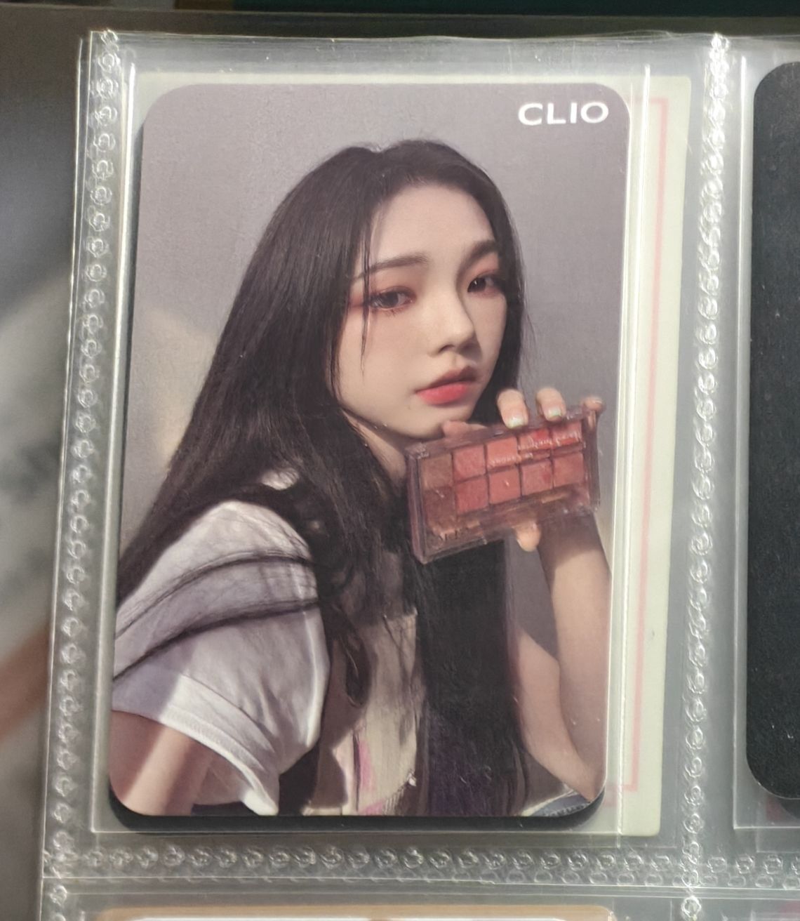 karina眼影卡