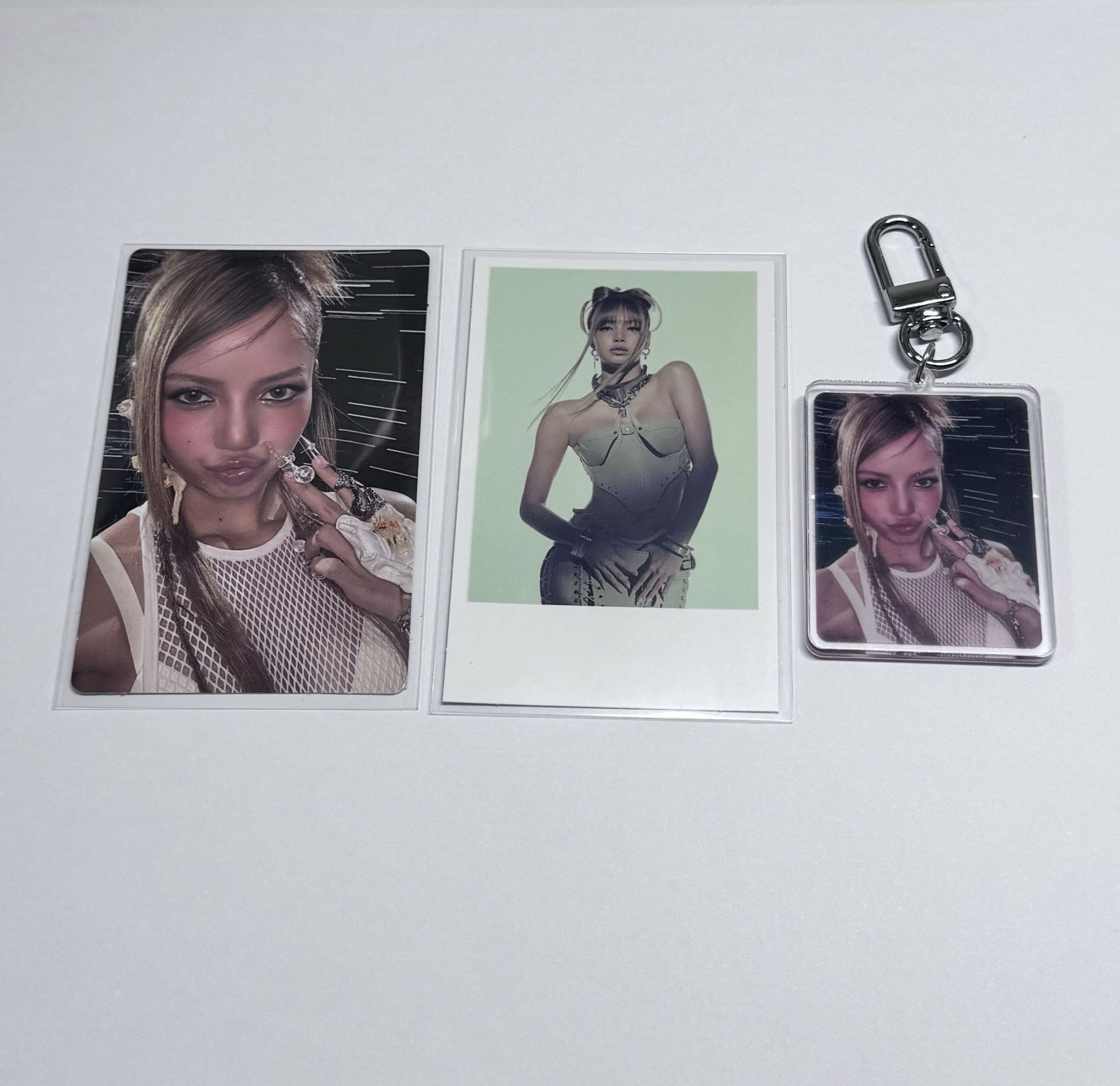 Lisa 特典卡+鑰匙圈