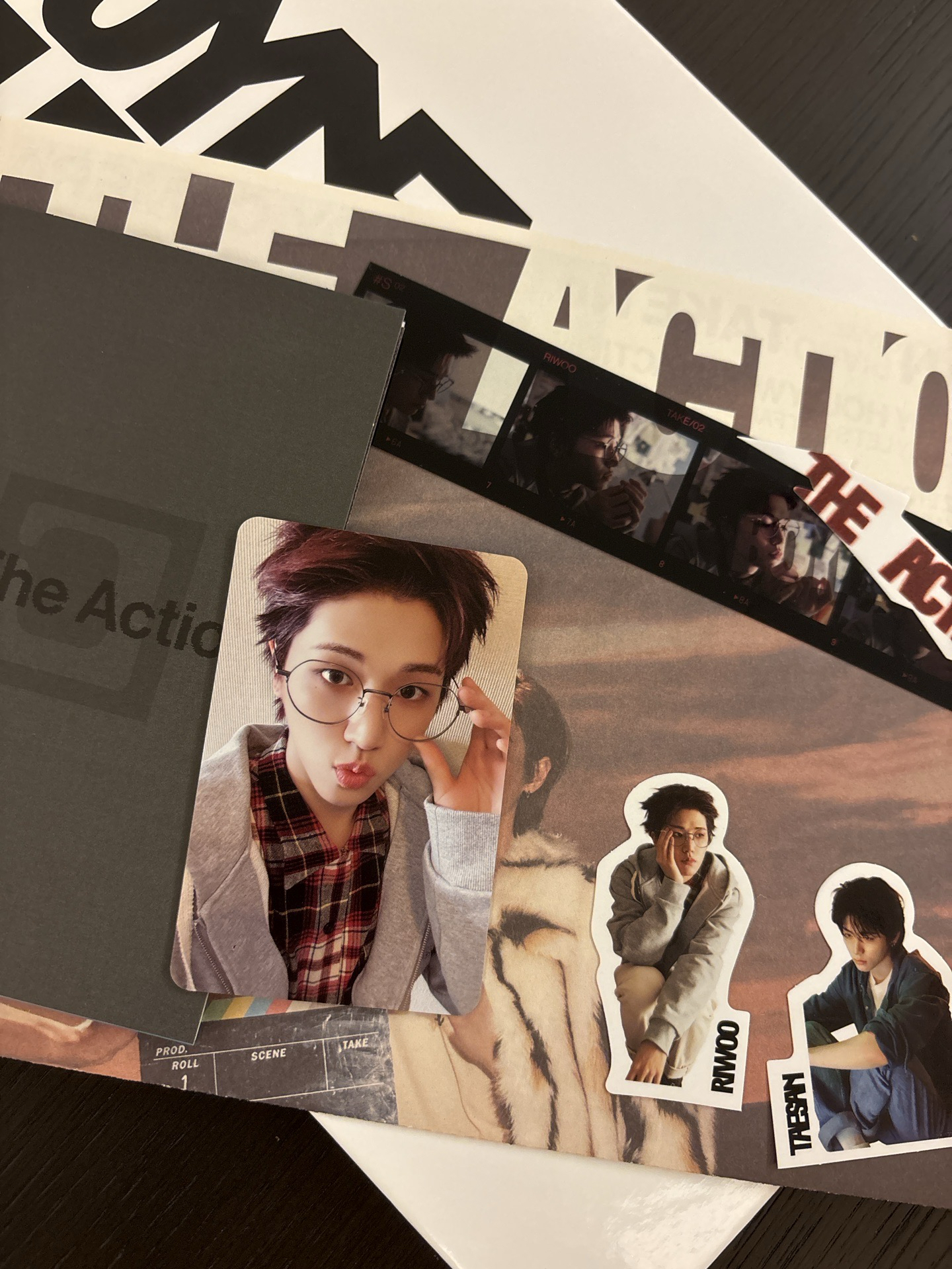 The action 白專 全專