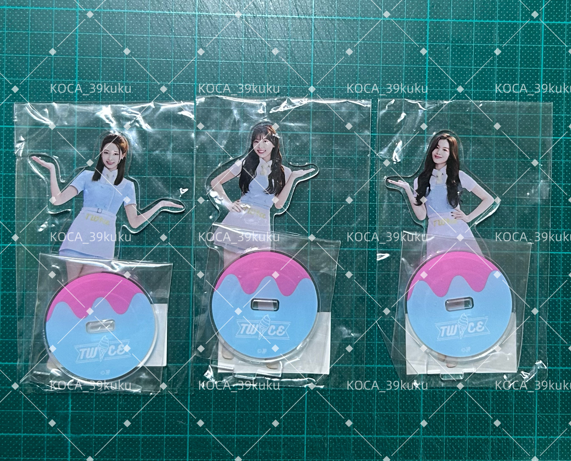 23JP 冰淇淋快閃店 子瑜/娜璉/SANA 壓克力立牌