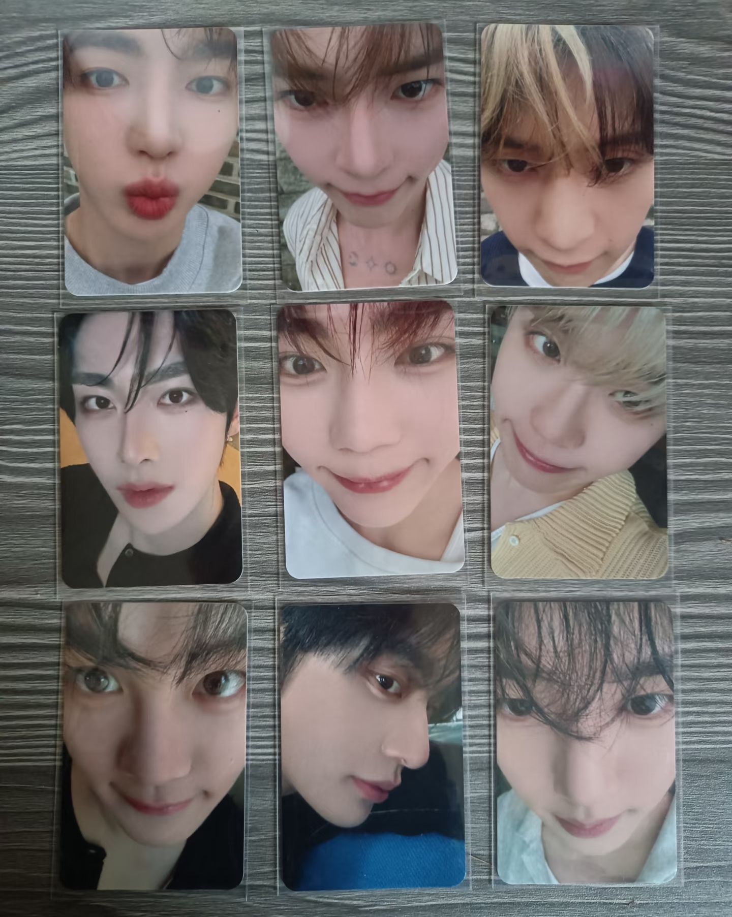 懟臉一套九張現貨