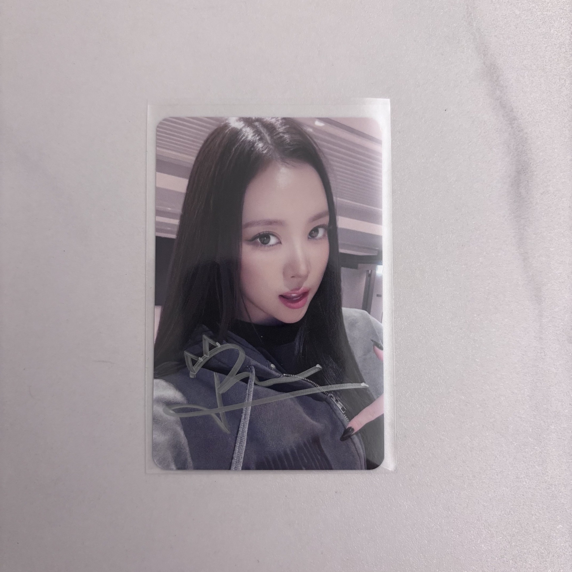 MEOVV NARIN 26年曆 ms 合照簽卡