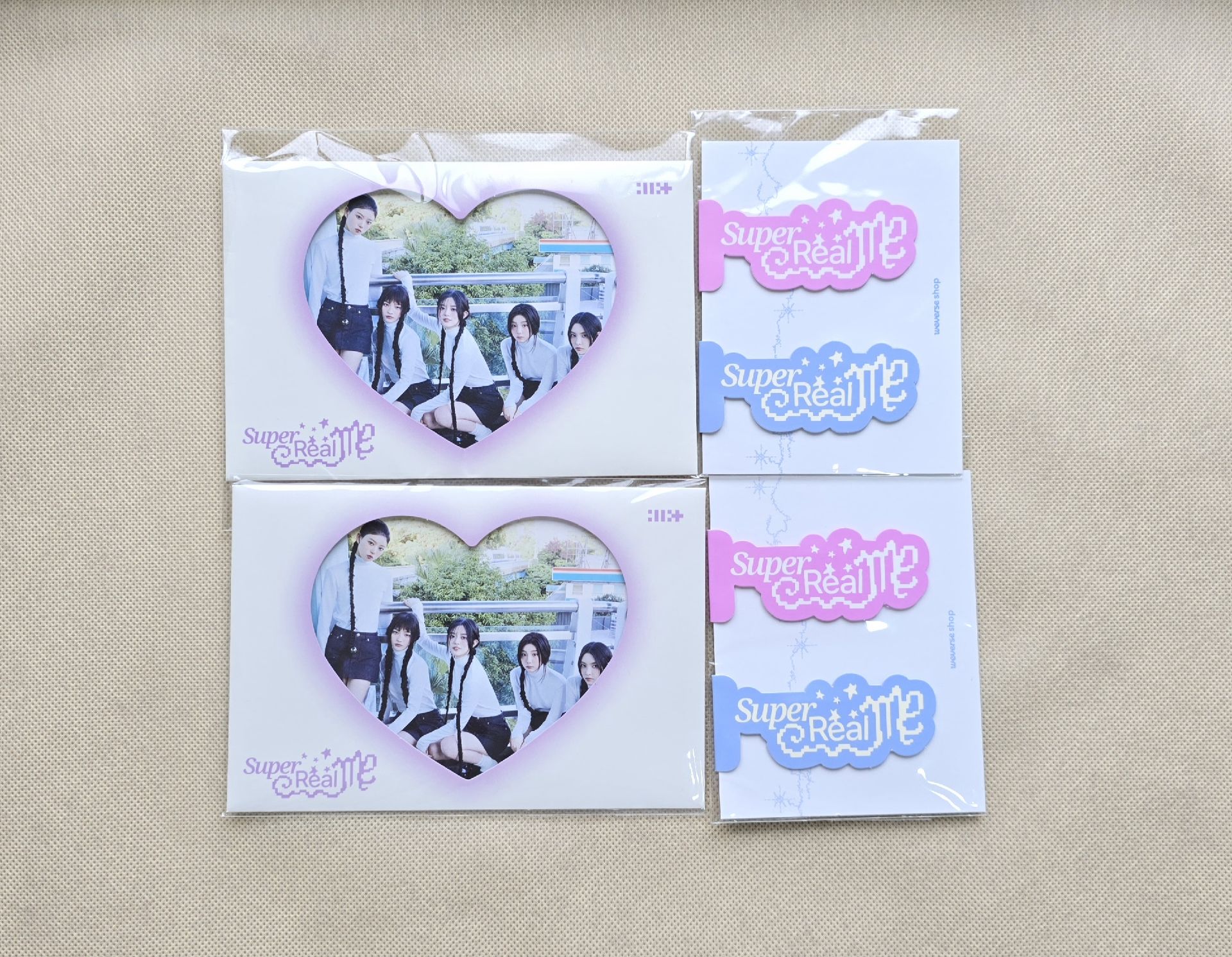 ILLIT 出道明信片*1+書籤*1特典 