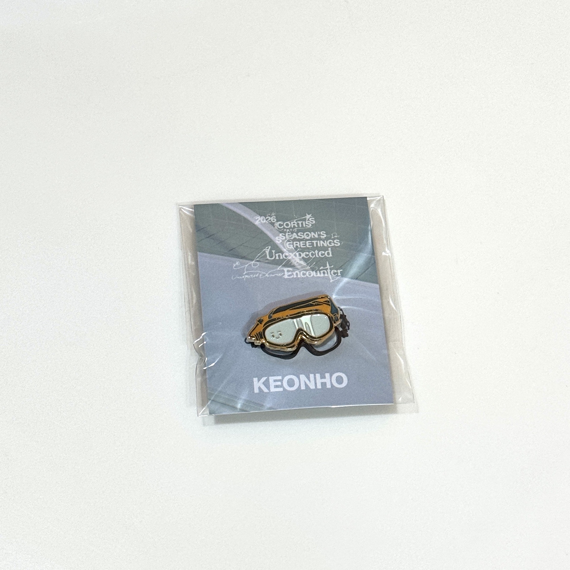 Hybe年曆快閃店 安 徽章