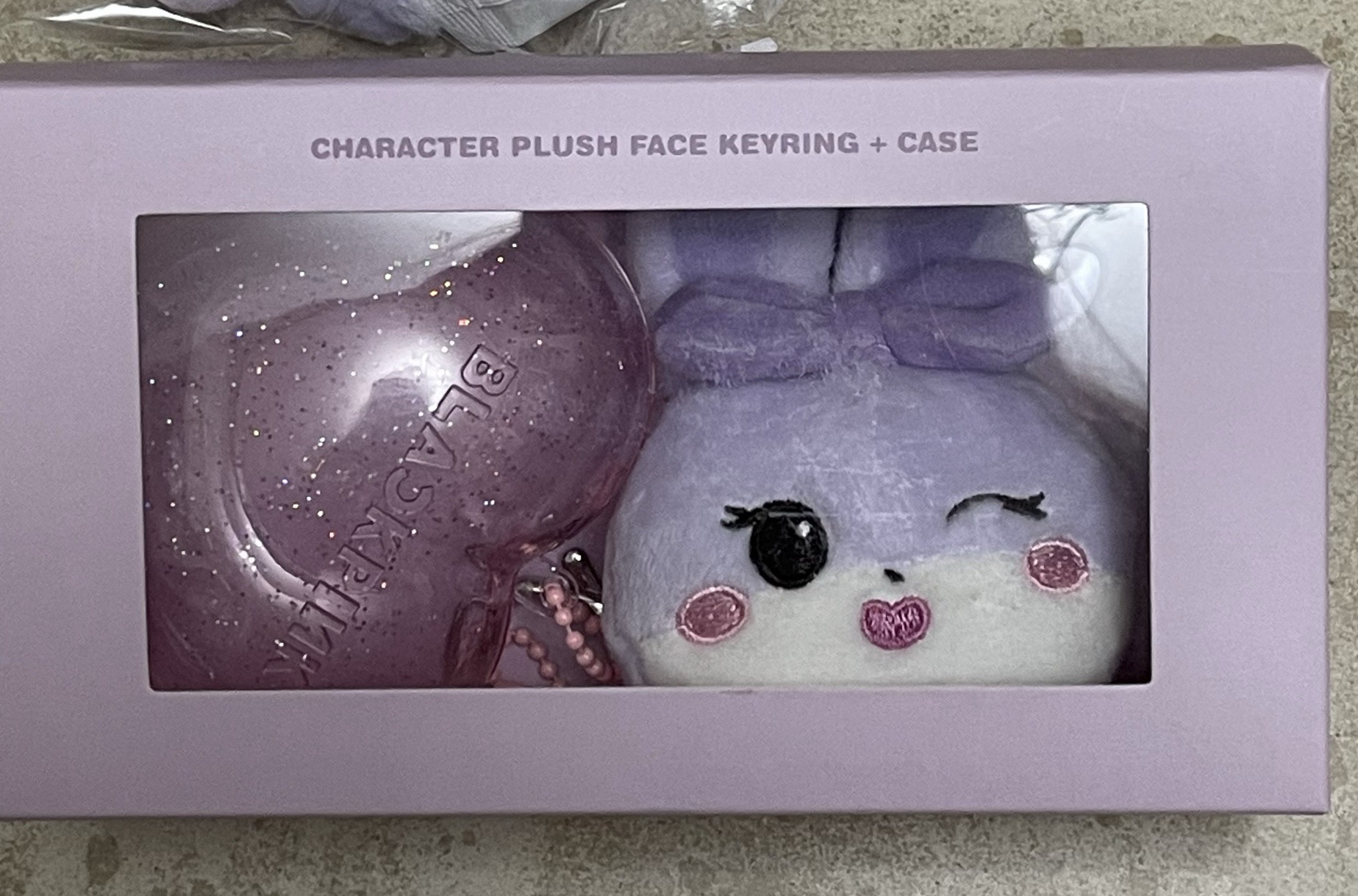 jisoo大頭吊飾+愛心殼