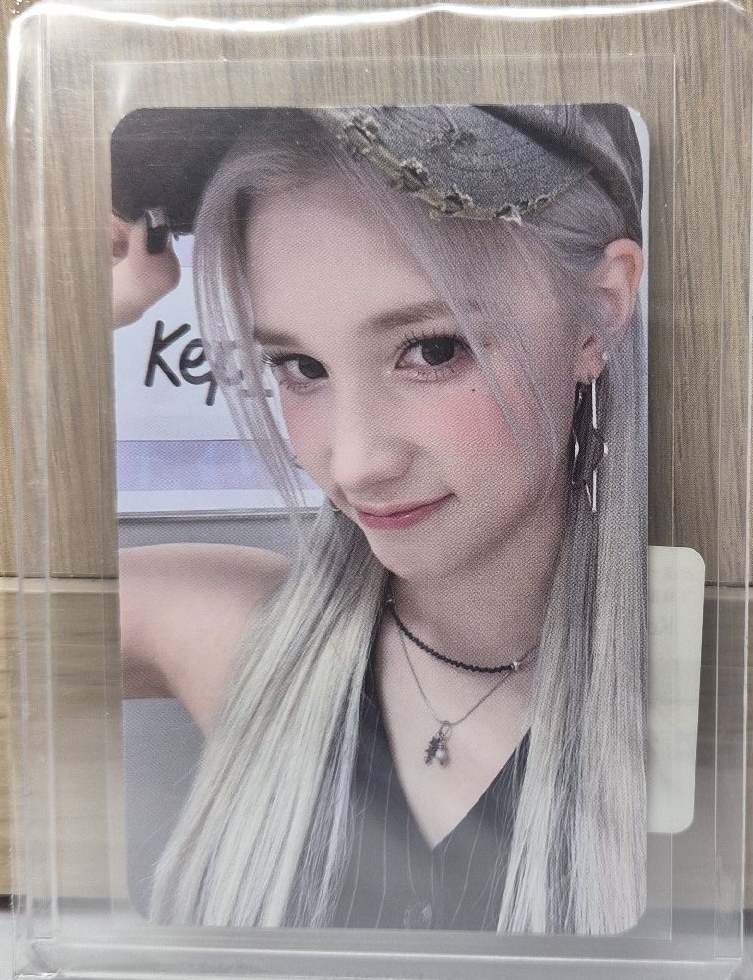 Kep1er 迷四 LOVE STRUCK 回歸秀直播卡 BAHIYYIH