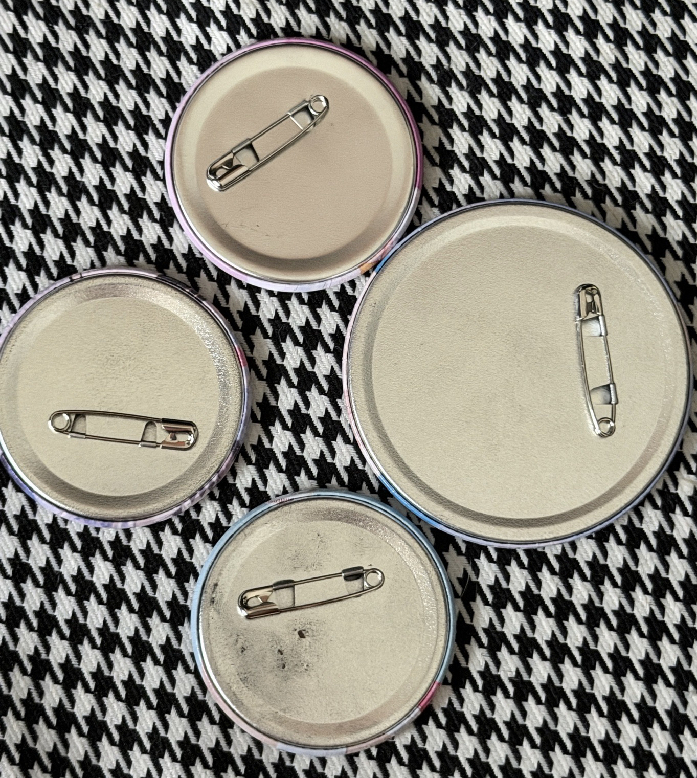 （現貨 整圖出 可當日寄出）twice lovelys 志效盤 徽章套 卡套