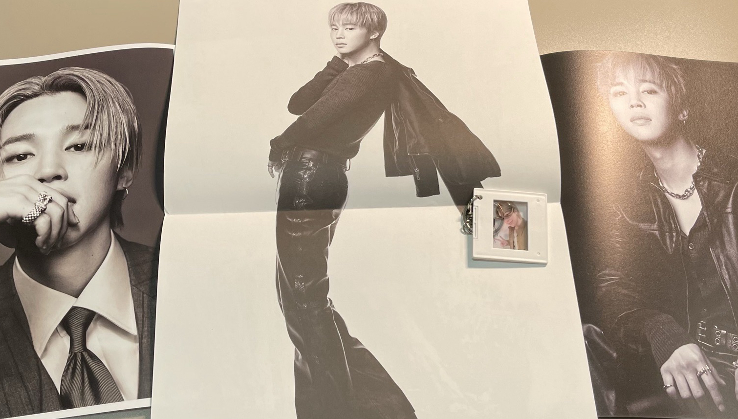 BTS ARIRANG Jimin L版3張海報 + 底片鑰匙圈吊飾