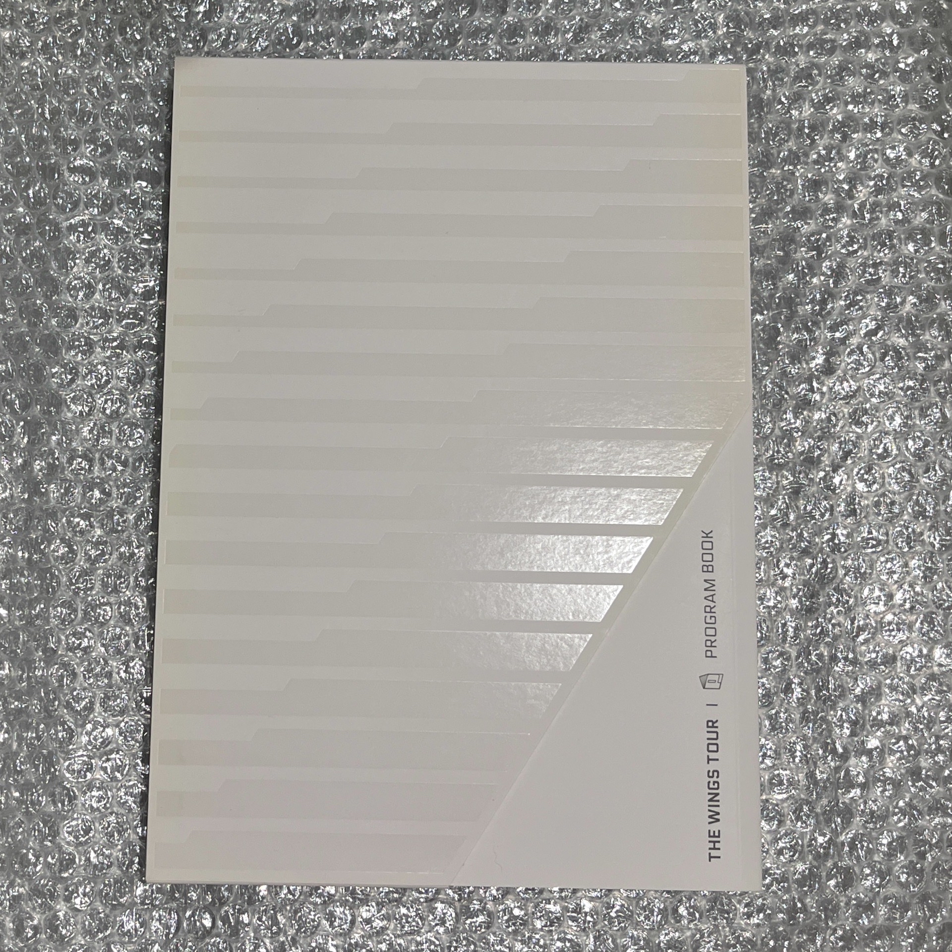 WINGS演唱會場刊