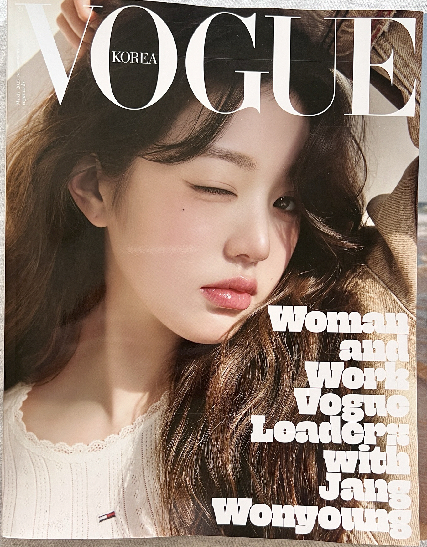 雜誌 Vogue 2025 3月號 員瑛封面🛑