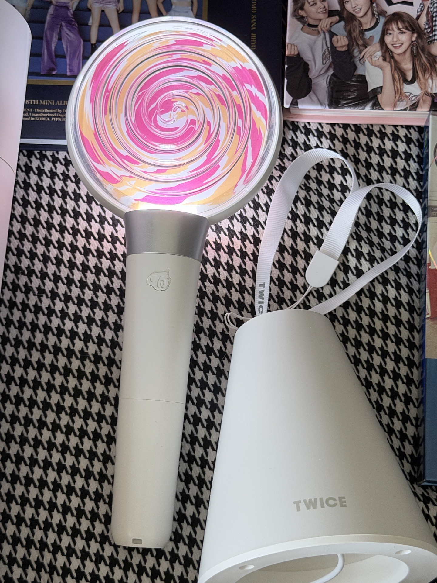 （現貨 整圖出 可當日寄出）twice 一代手燈 糖果棒 專輯