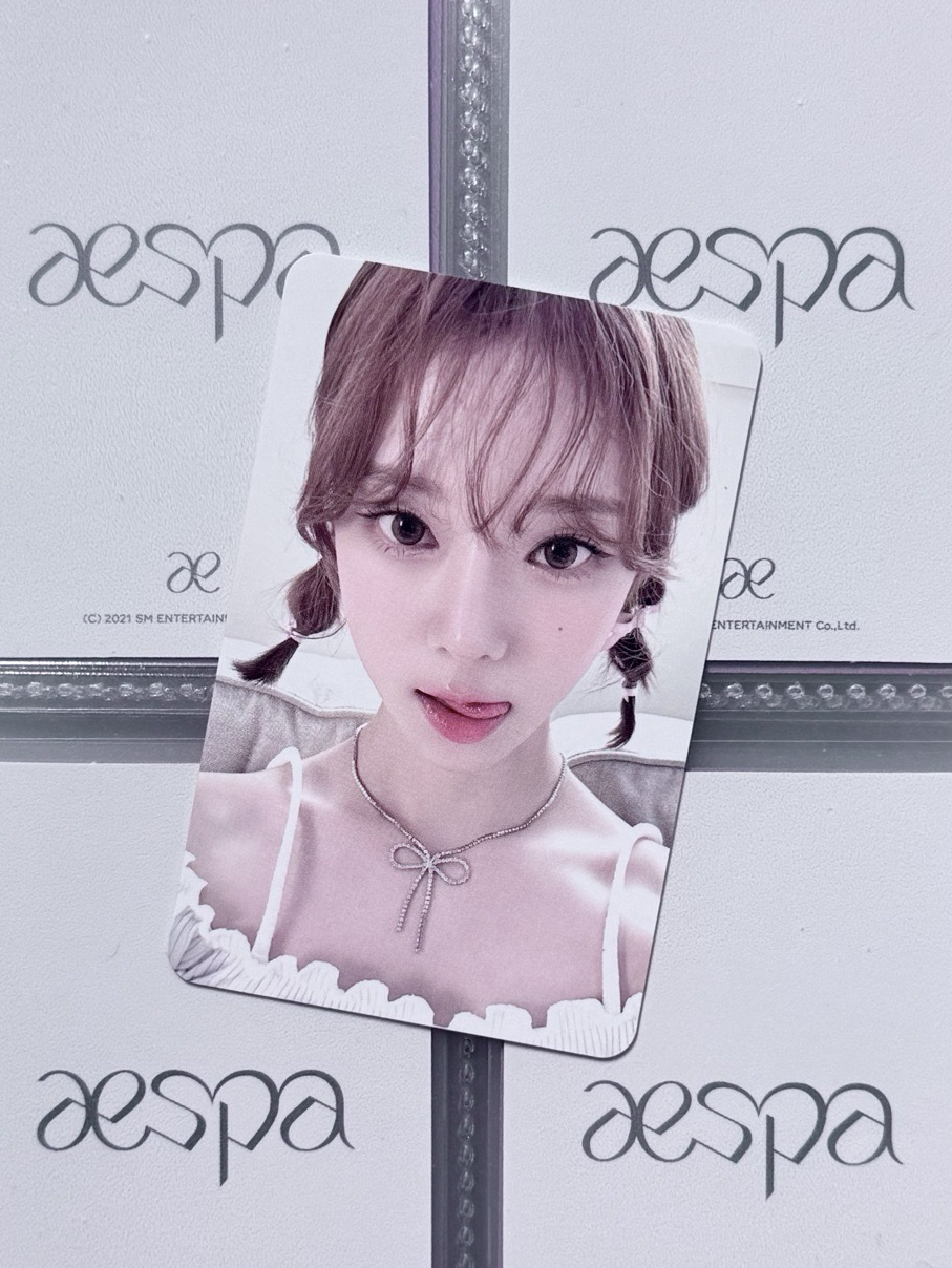 WINTER 年曆吐舌芭蕾冬