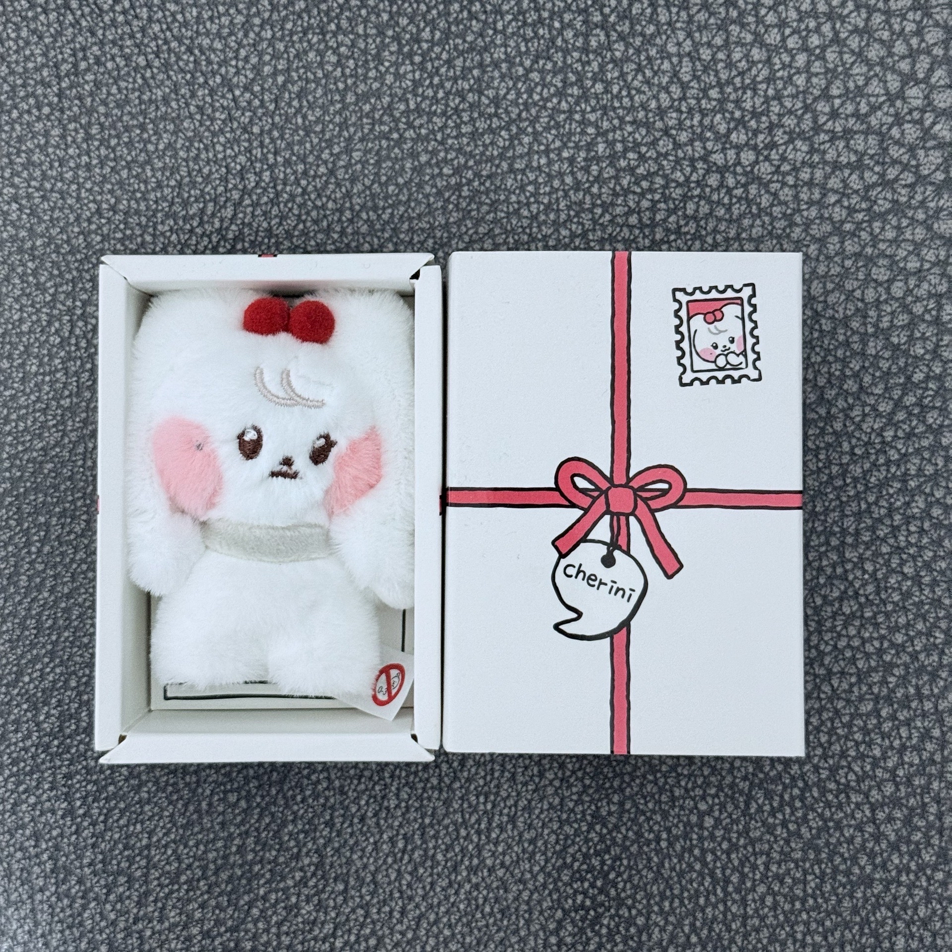 現貨全新 IVEx LINE FRIENDS 盒娃 小娃