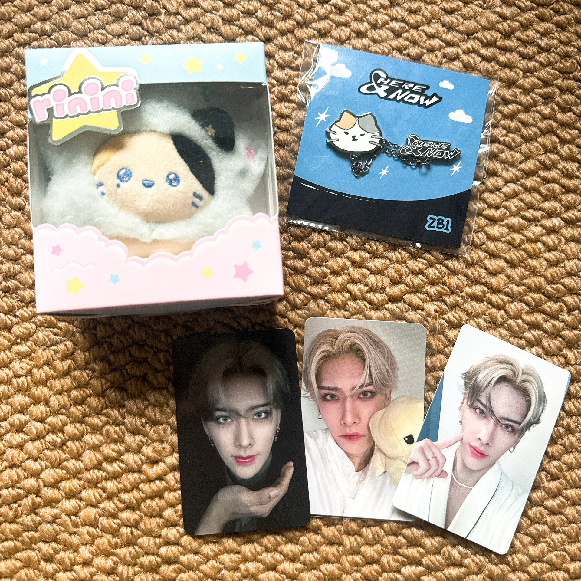 Zerobaseone ZB1 zeroni Ricky 星星娃+二巡徽章+特典卡