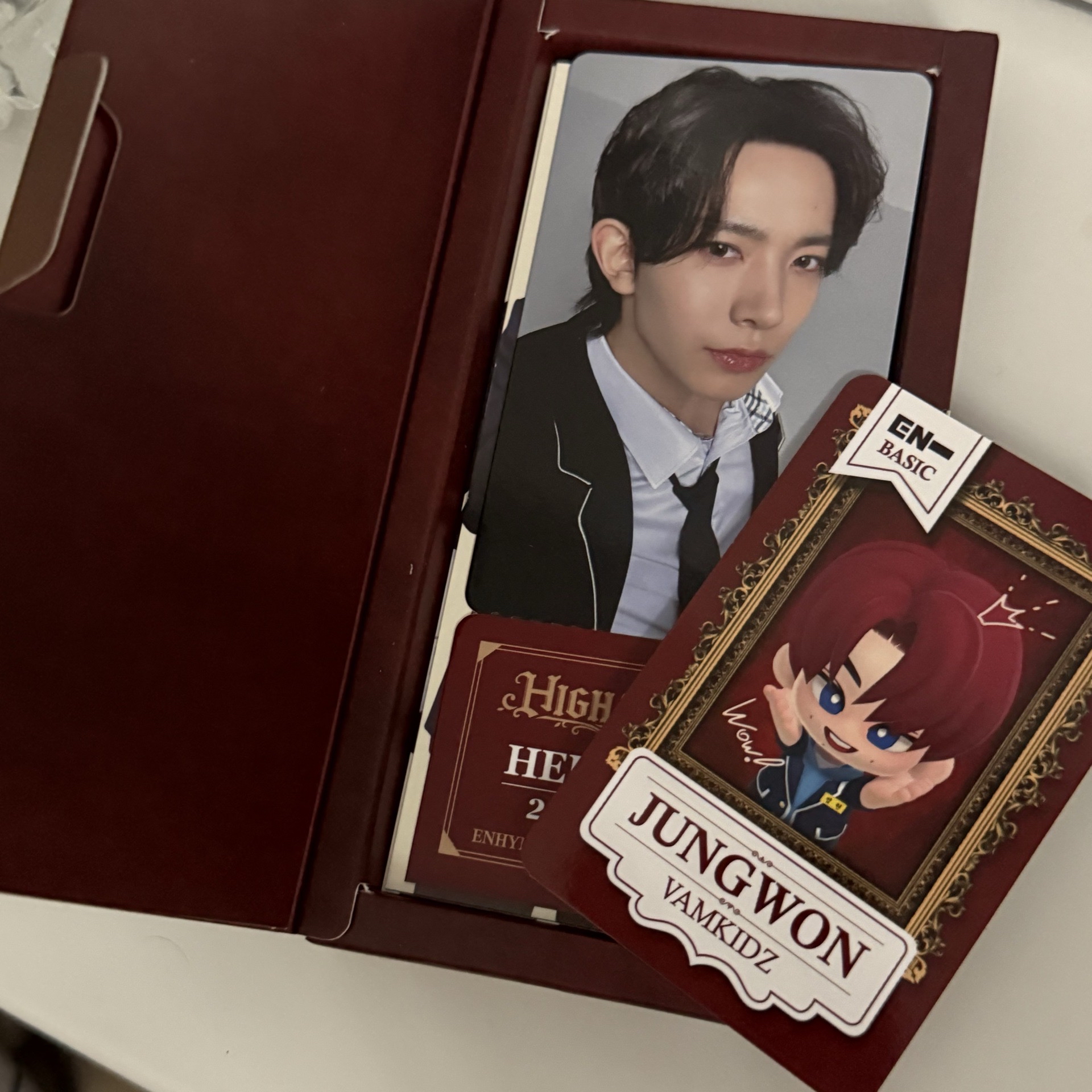ENHYPEN WORLD 校服票卡盒組