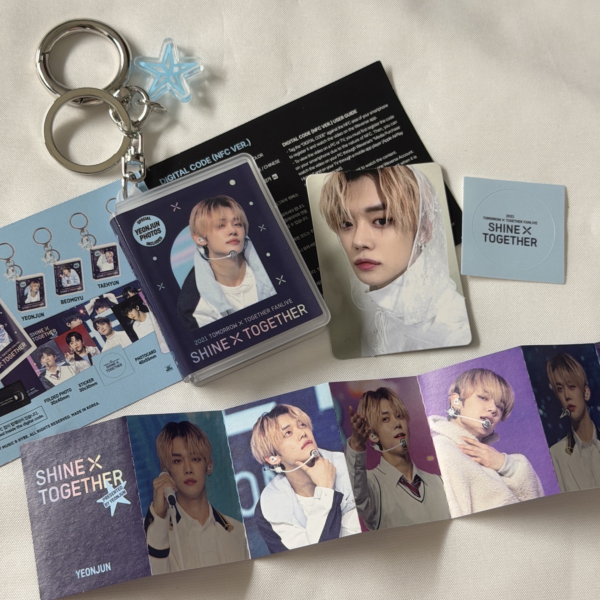 MOA CON SHINE TOGETHER 扭蛋吊飾竣 現貨直出