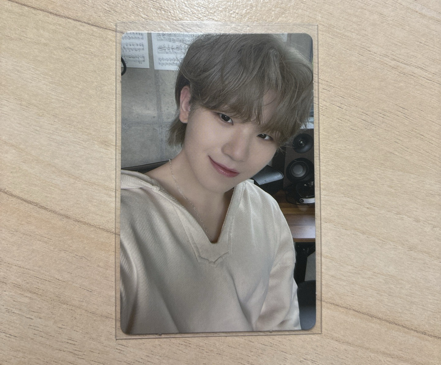 4（有廠損划痕）