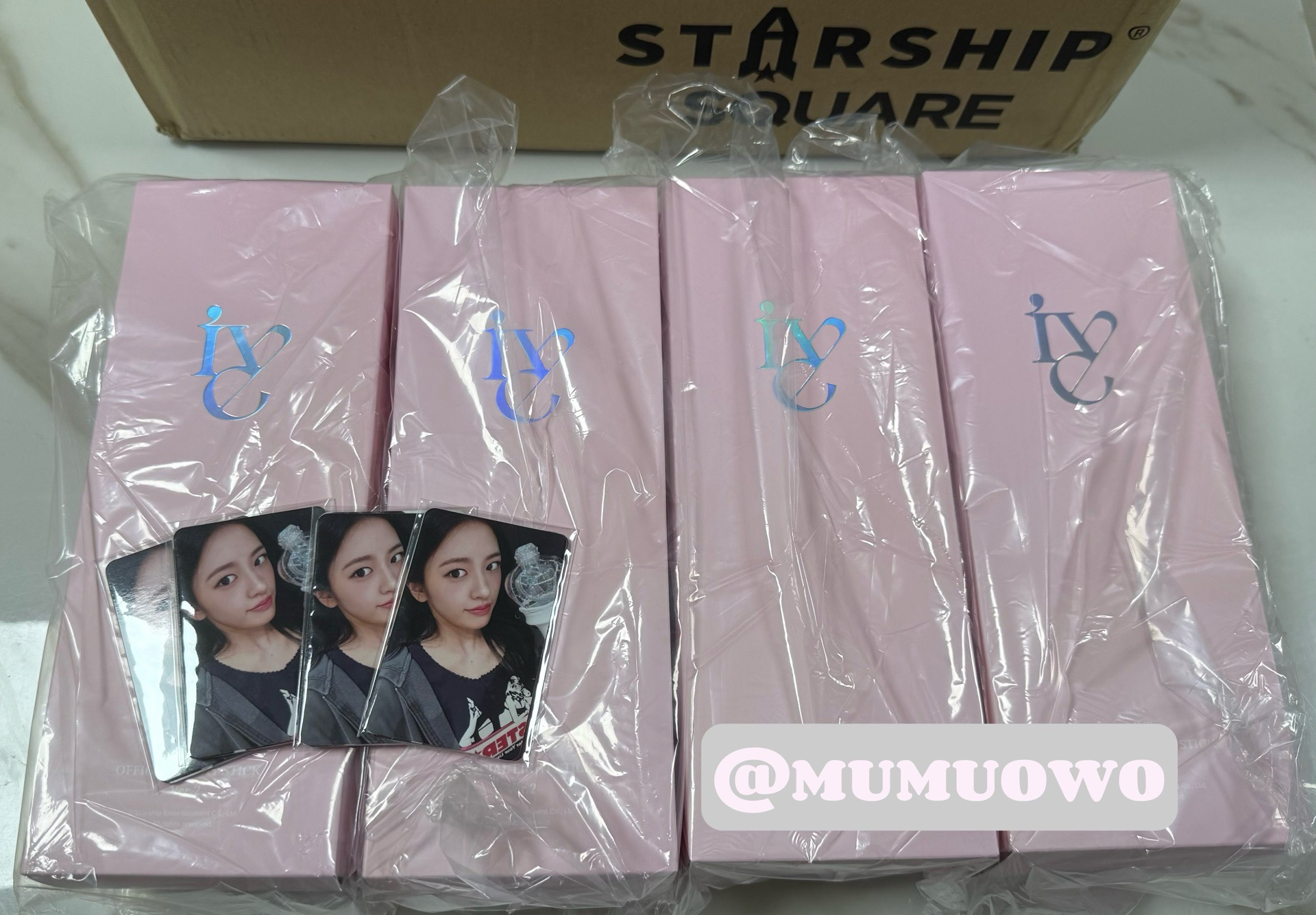 下週轉運回台 IVE二代手燈（含特典卡一套）