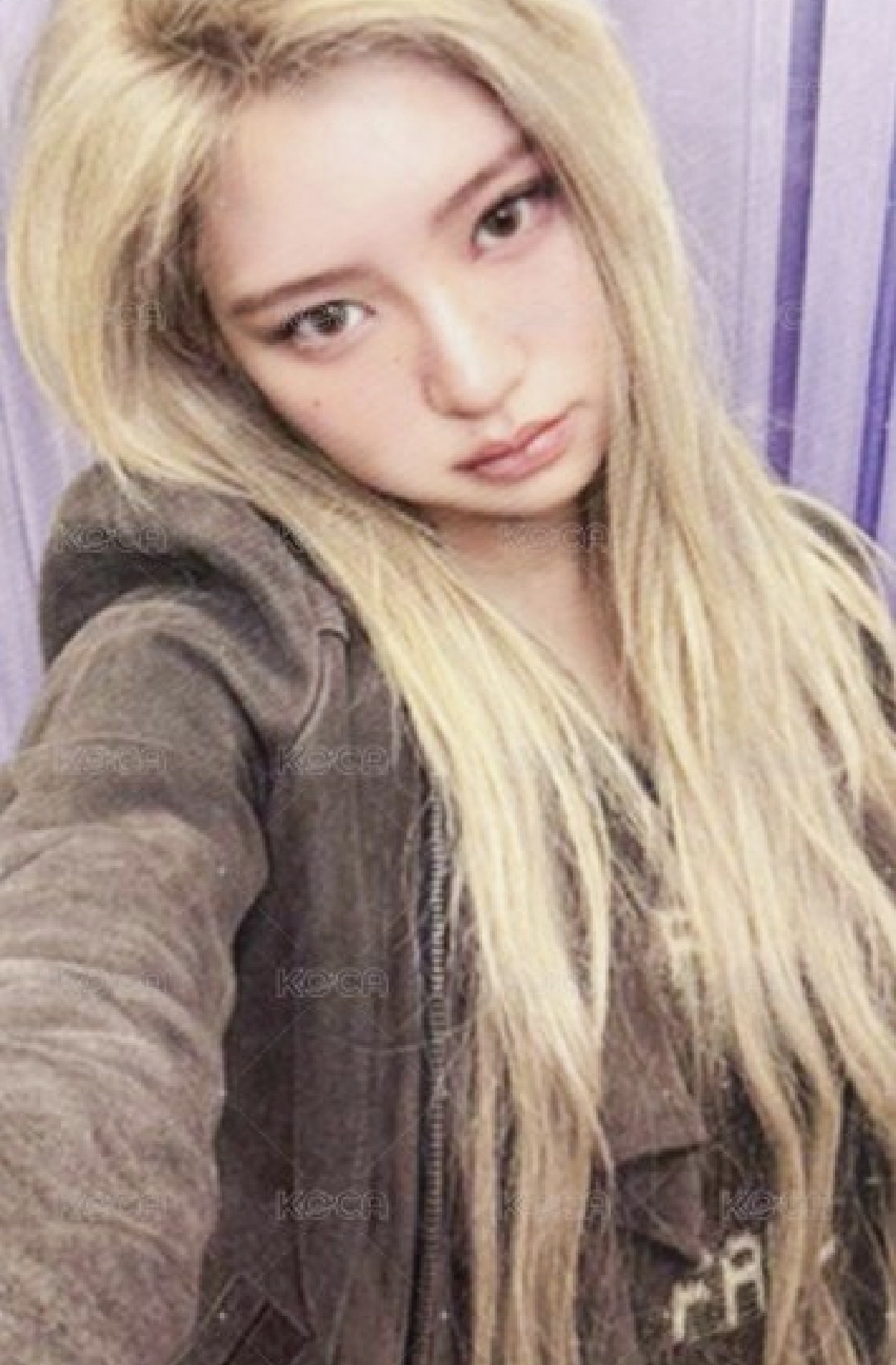 現貨 kiiikiii 年曆+專卡