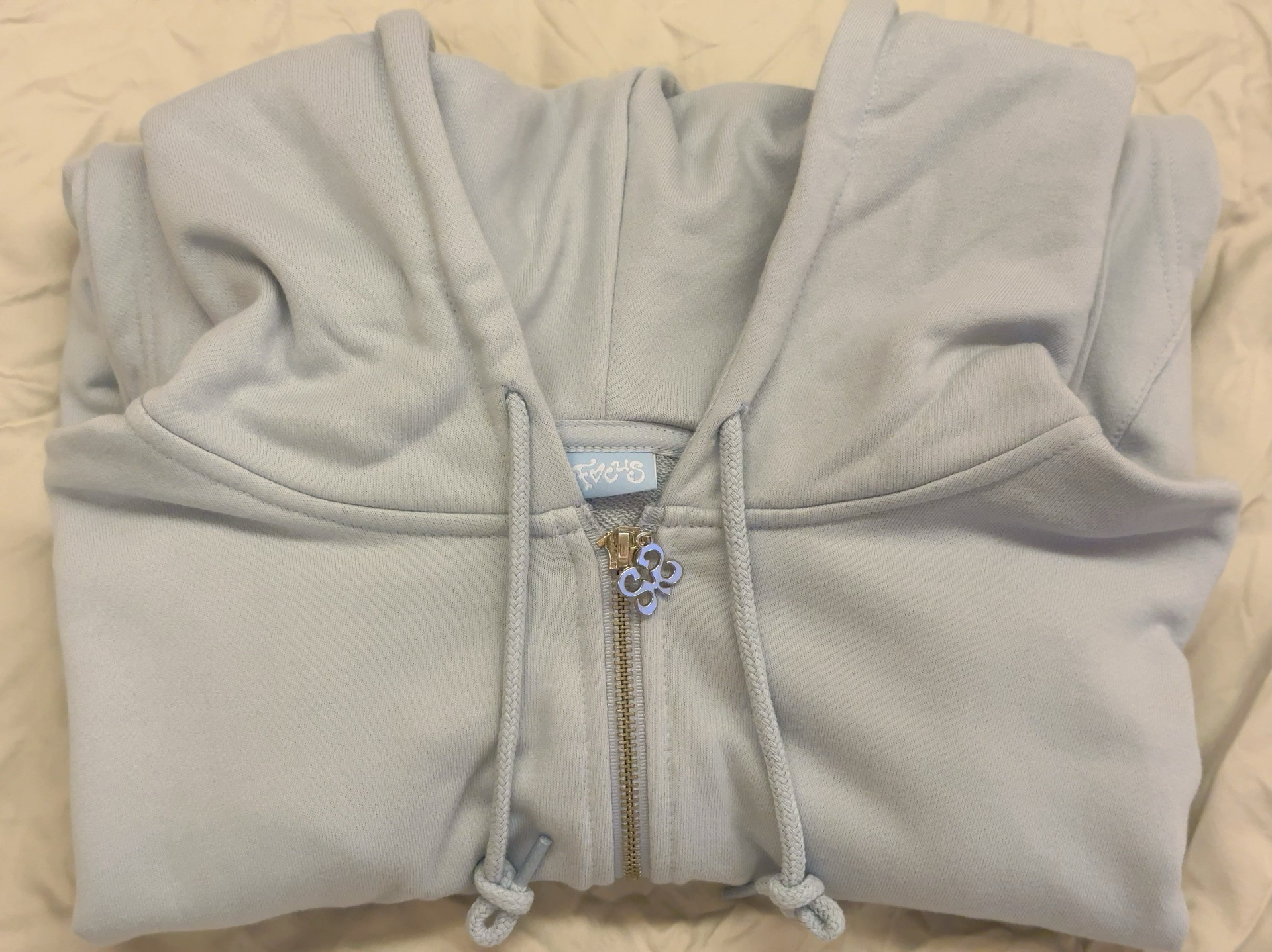 Hearts2Hearts Focus MD 外套