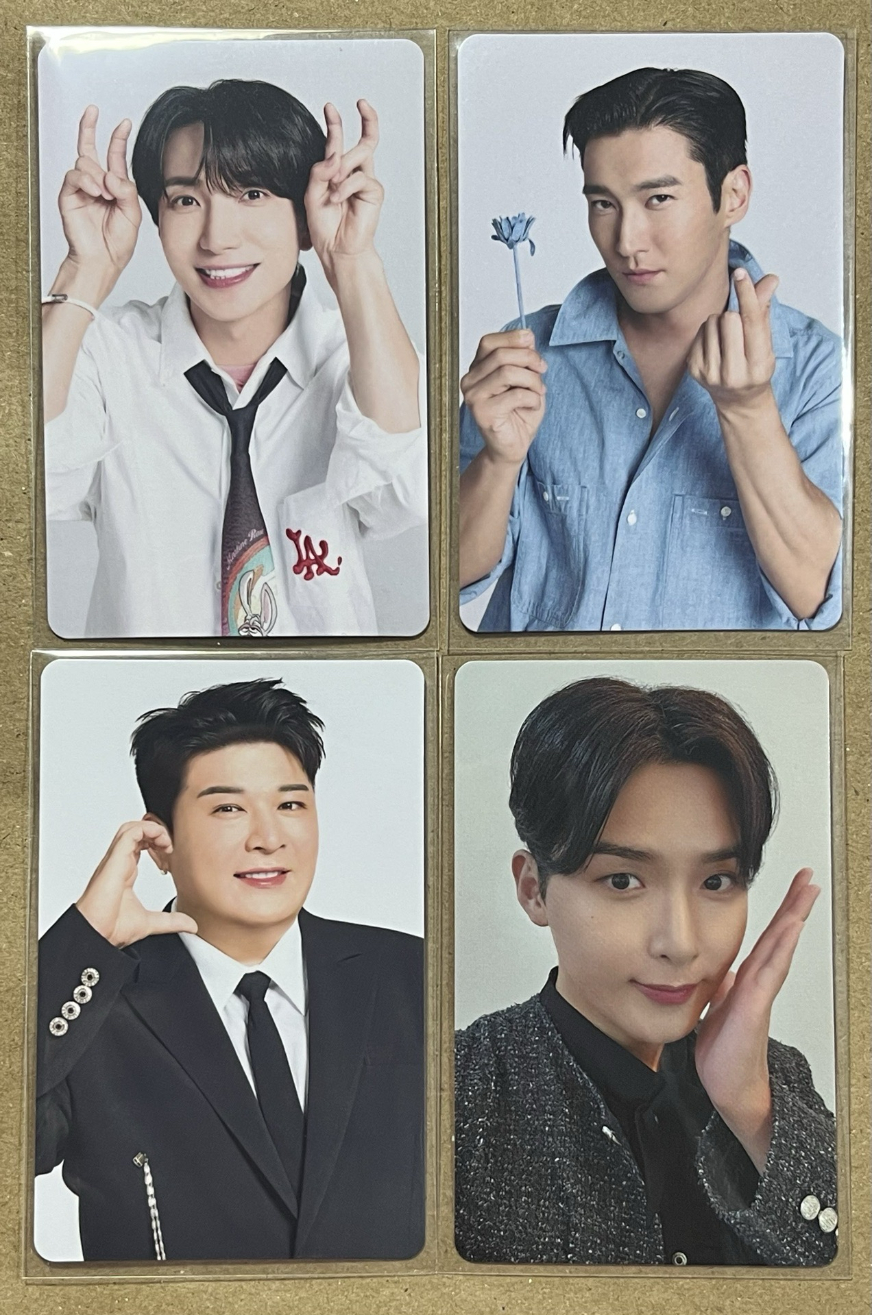 SS10日巡塗鴉白T恤M（有綁售）