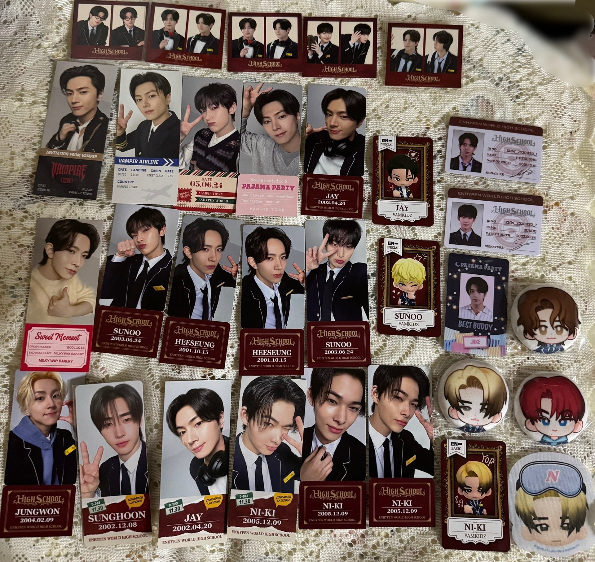 ENHYPEN WORLD 票根 滿額 徽章 SP卡