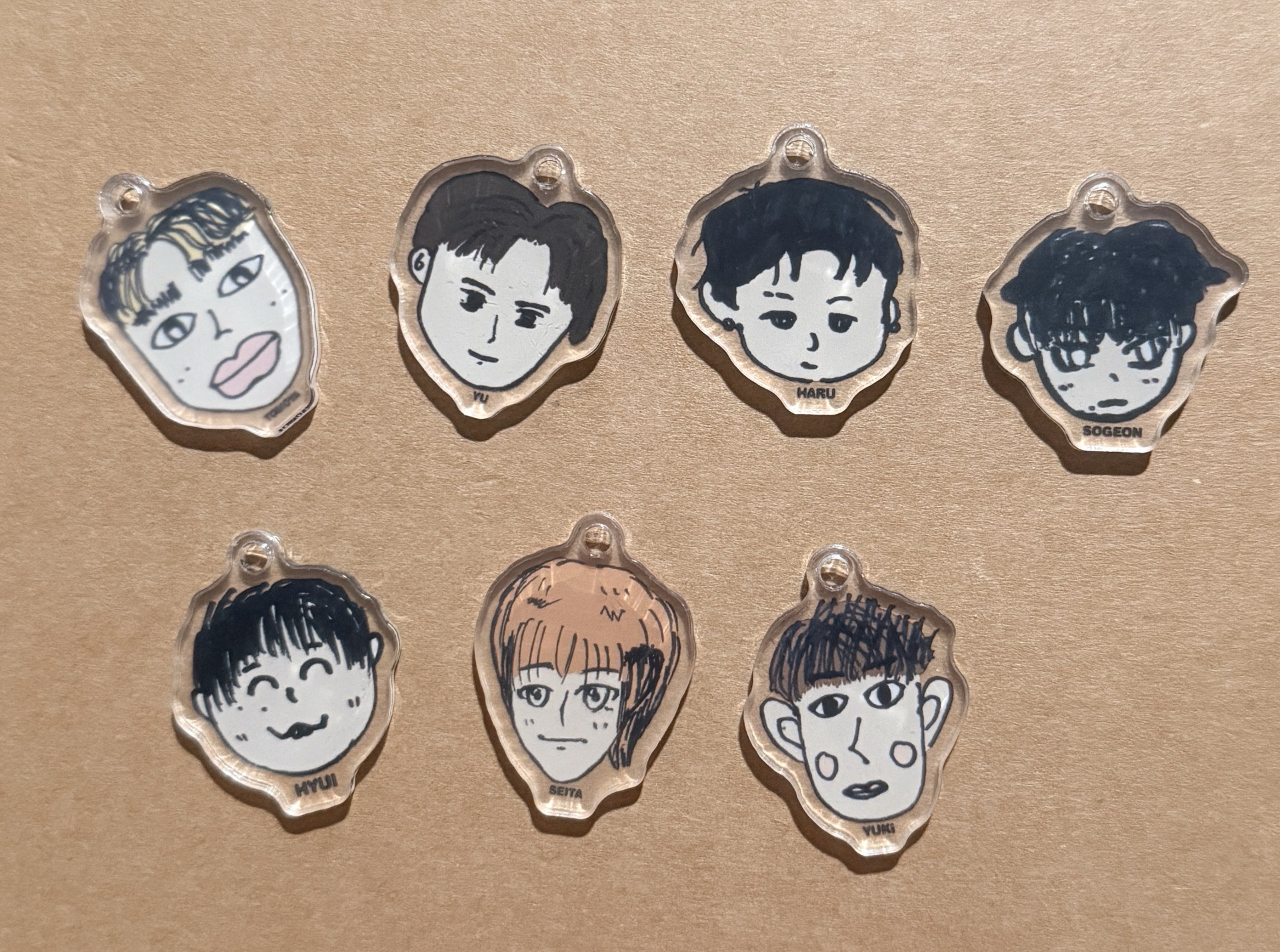 Jump Up 簽售卡 帽踢 ver.+自畫像吊飾