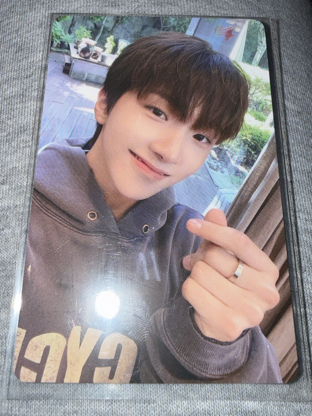 WHY.. yzy 青島線下 簽售卡 金雲鶴