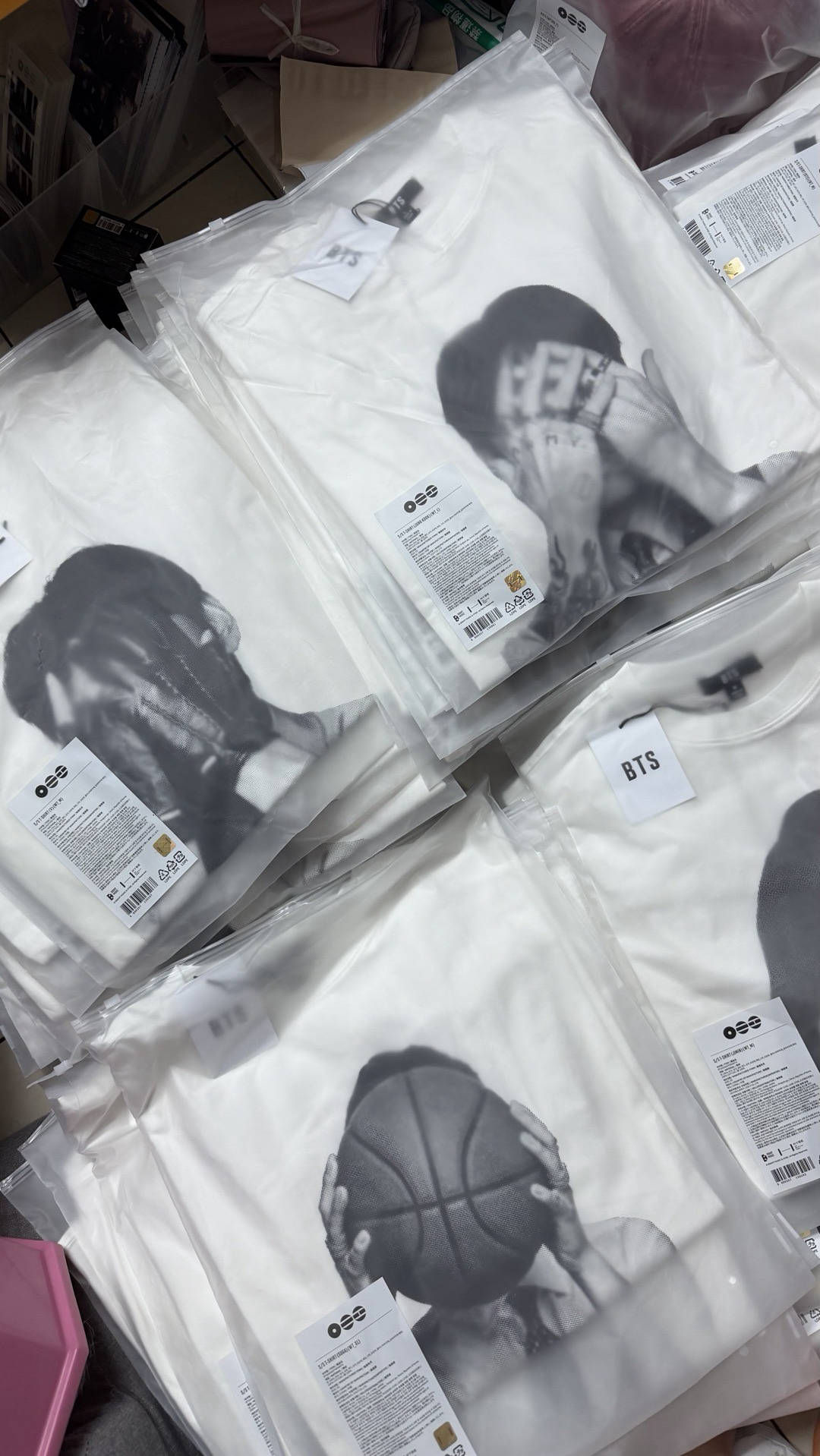 니니-BTS防彈少年團 ARIRANG 人臉T V