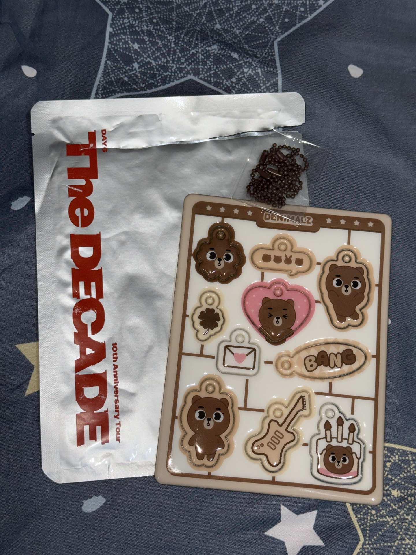 Day6隨機鑰匙圈吊飾