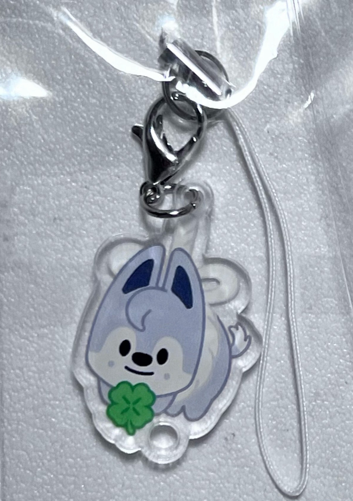 原版拿幸運草燦