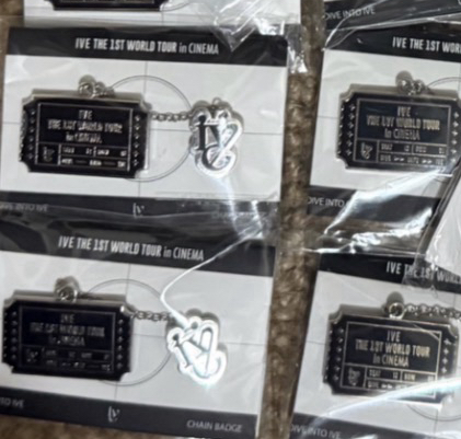 IVE 世巡電影 徽章 