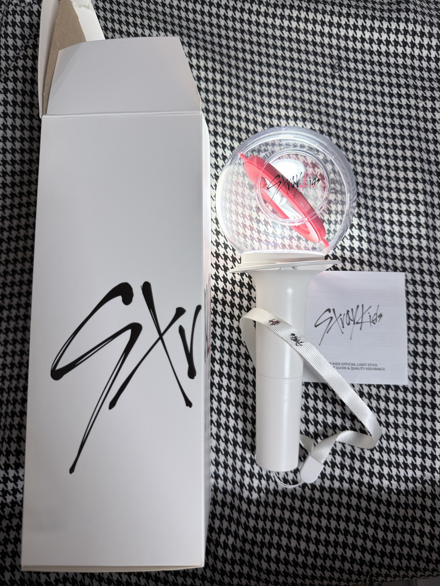 （現貨 紙箱寄出 可當日寄出）straykids 一代手燈